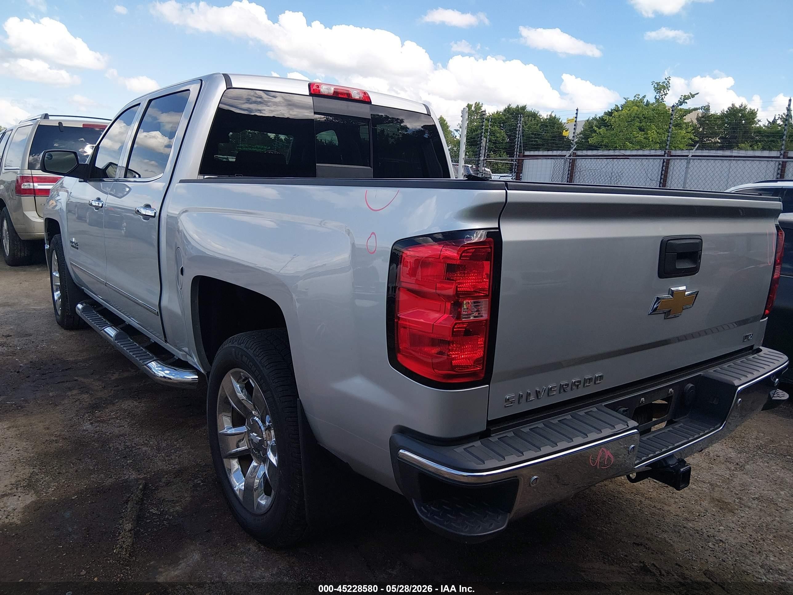 2015 Chevrolet Silverado 1500 1lz Silver vin: 3GCPCSEC6FG264638