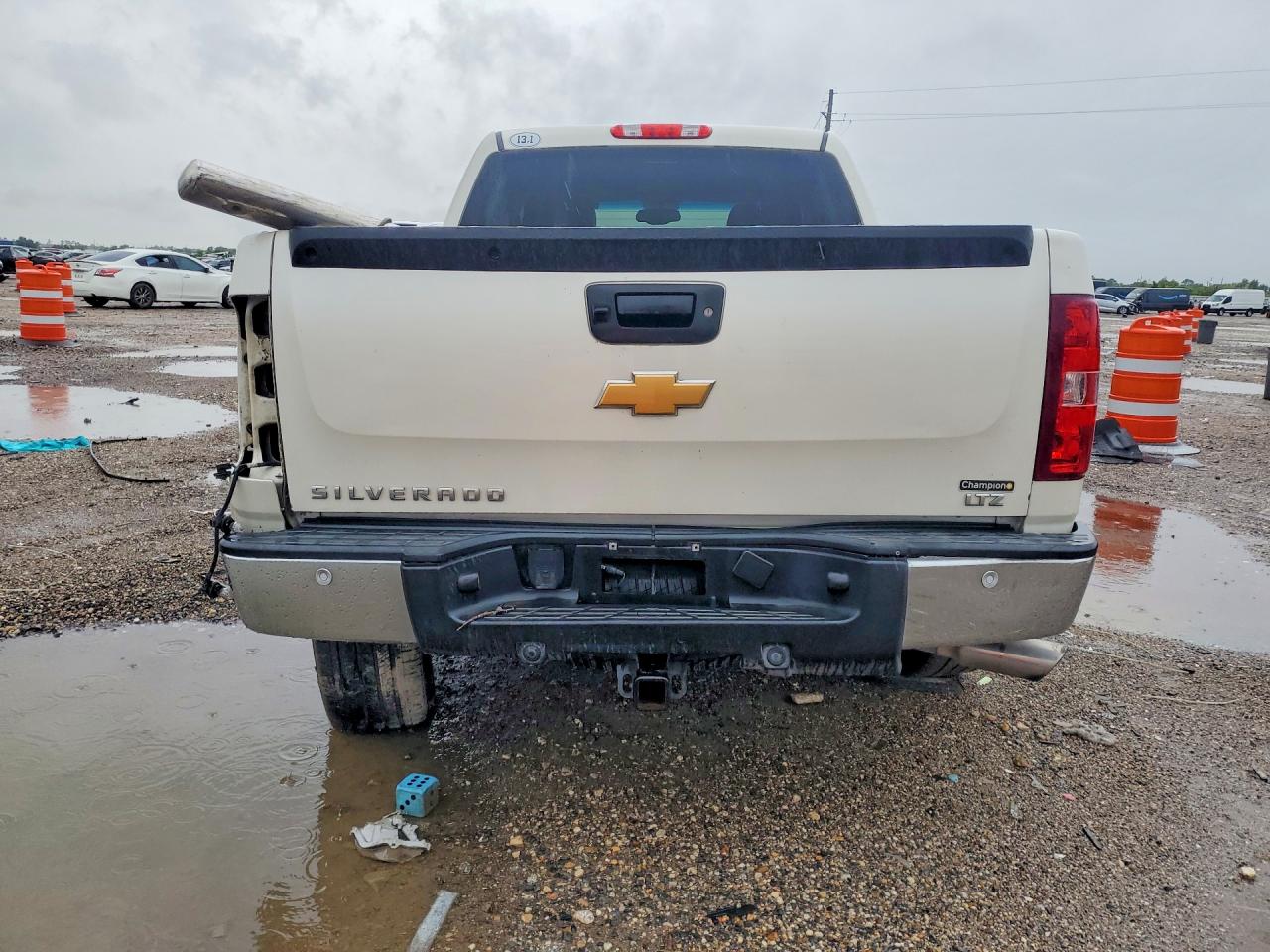 2012 Chevrolet Silverado C1500 Ltz White vin: 3GCPCTE00CG293902