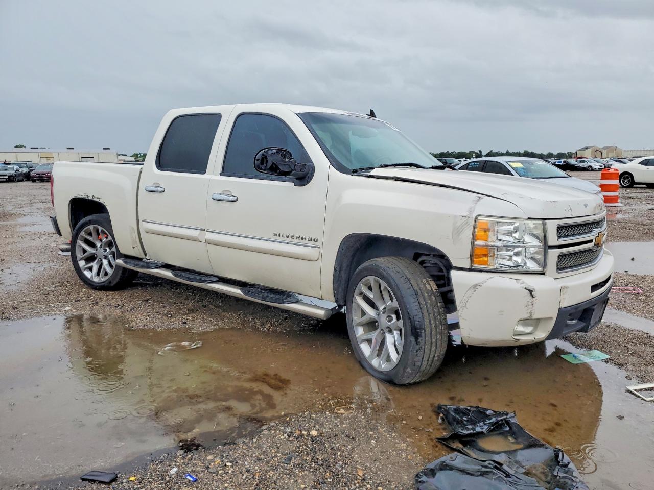 2012 Chevrolet Silverado C1500 Ltz White vin: 3GCPCTE00CG293902