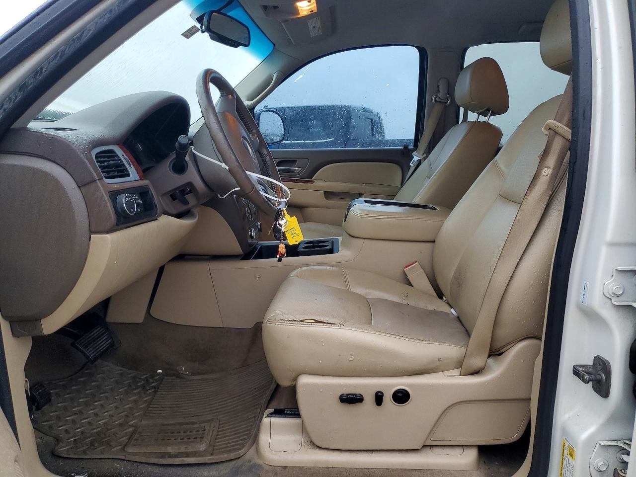 2012 Chevrolet Silverado C1500 Ltz White vin: 3GCPCTE00CG293902