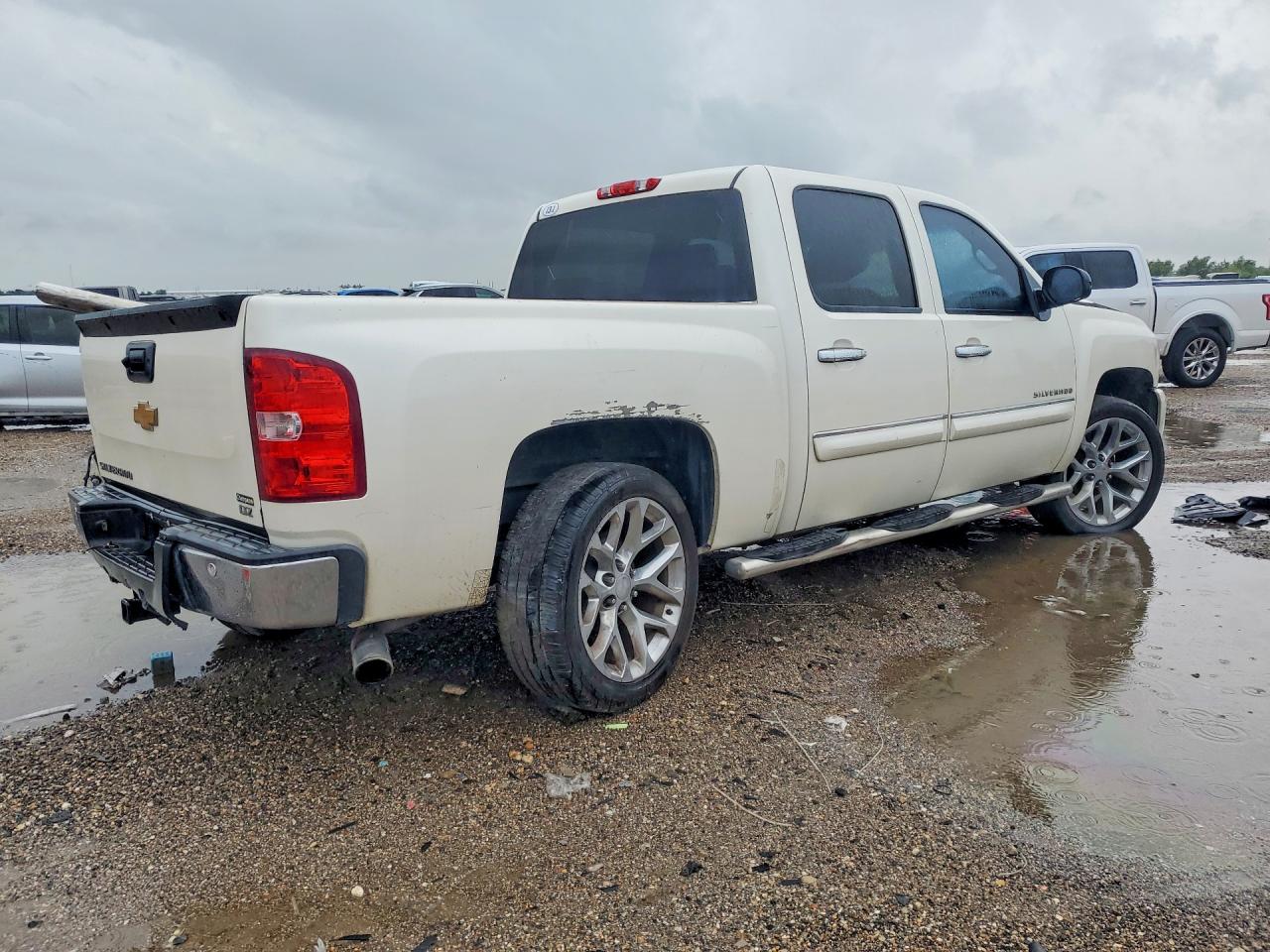 2012 Chevrolet Silverado C1500 Ltz White vin: 3GCPCTE00CG293902