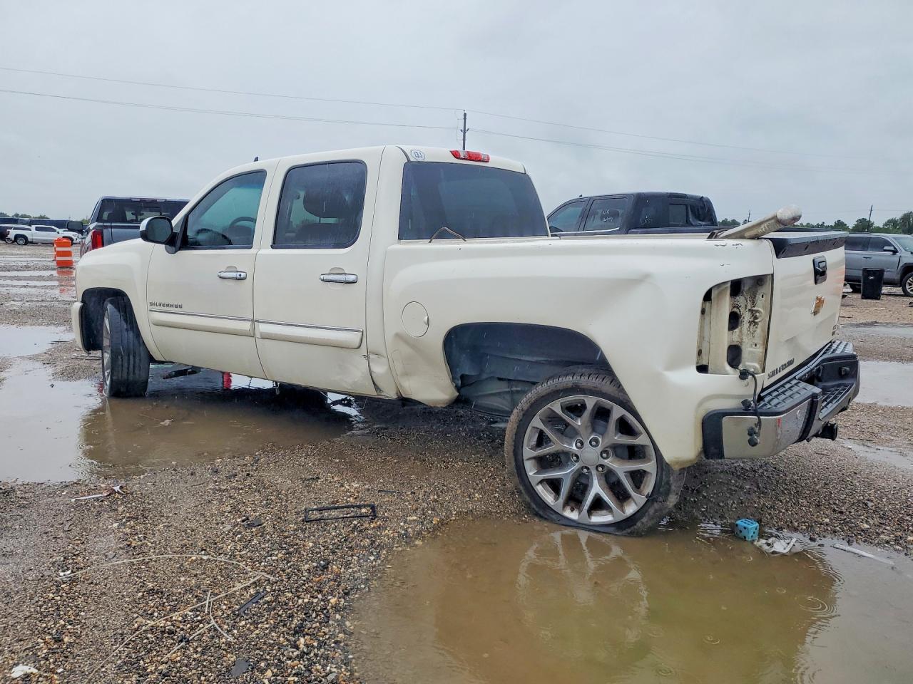 2012 Chevrolet Silverado C1500 Ltz White vin: 3GCPCTE00CG293902