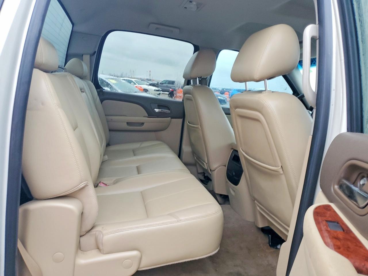 2012 Chevrolet Silverado C1500 Ltz White vin: 3GCPCTE00CG293902