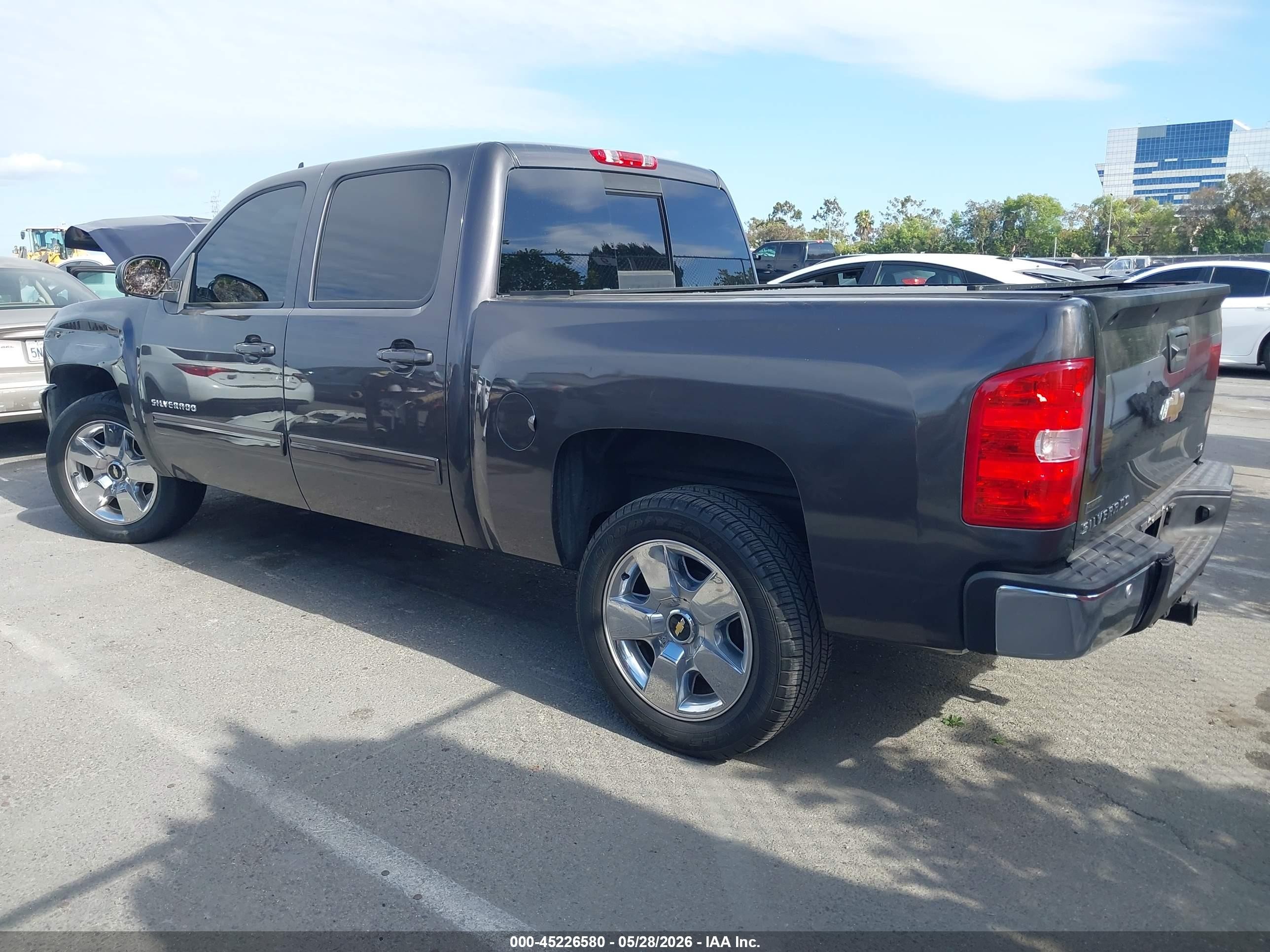 2011 Chevrolet Silverado 1500 Ltz Gray vin: 3GCPCTE02BG267607