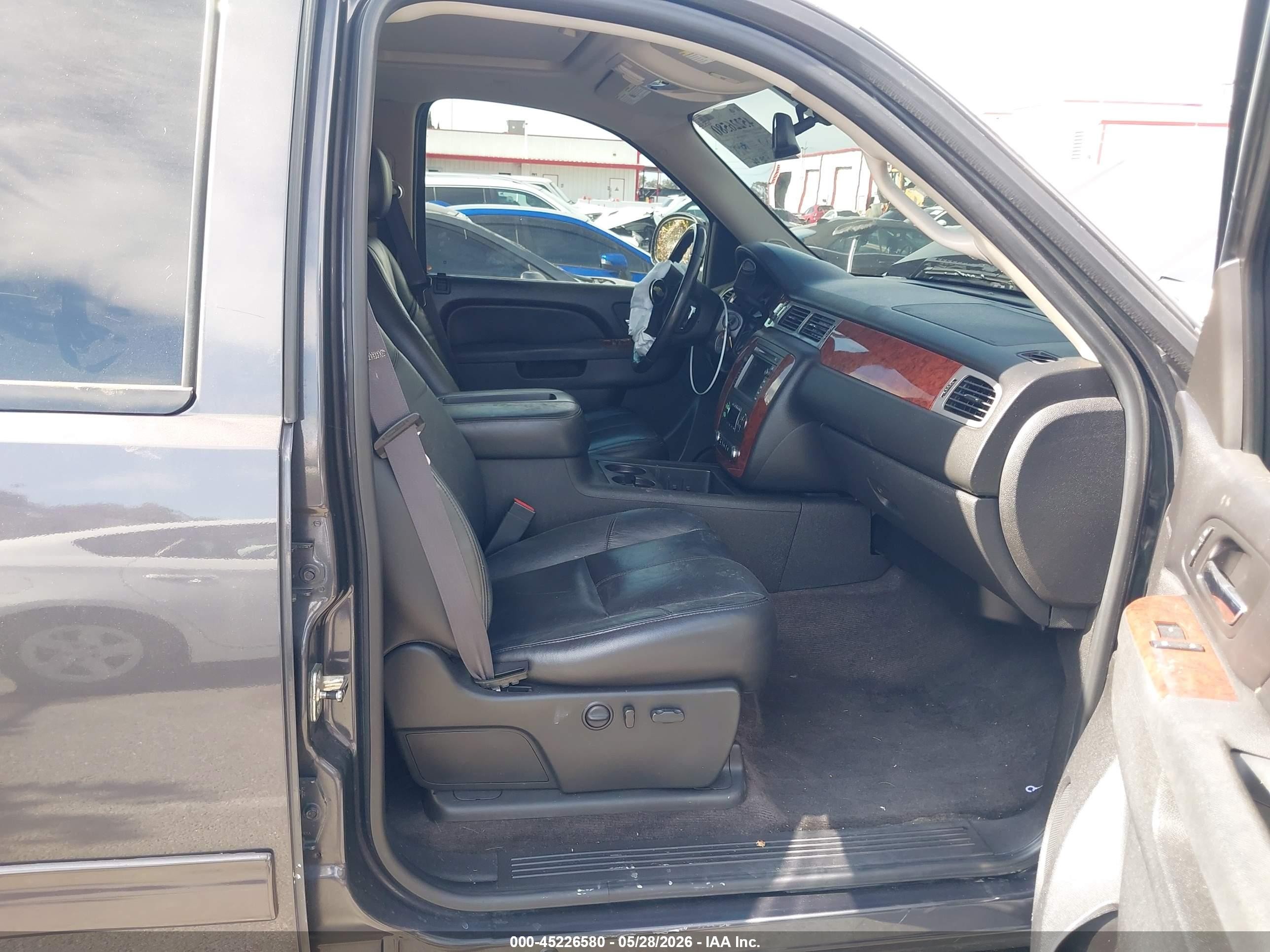 2011 Chevrolet Silverado 1500 Ltz Gray vin: 3GCPCTE02BG267607