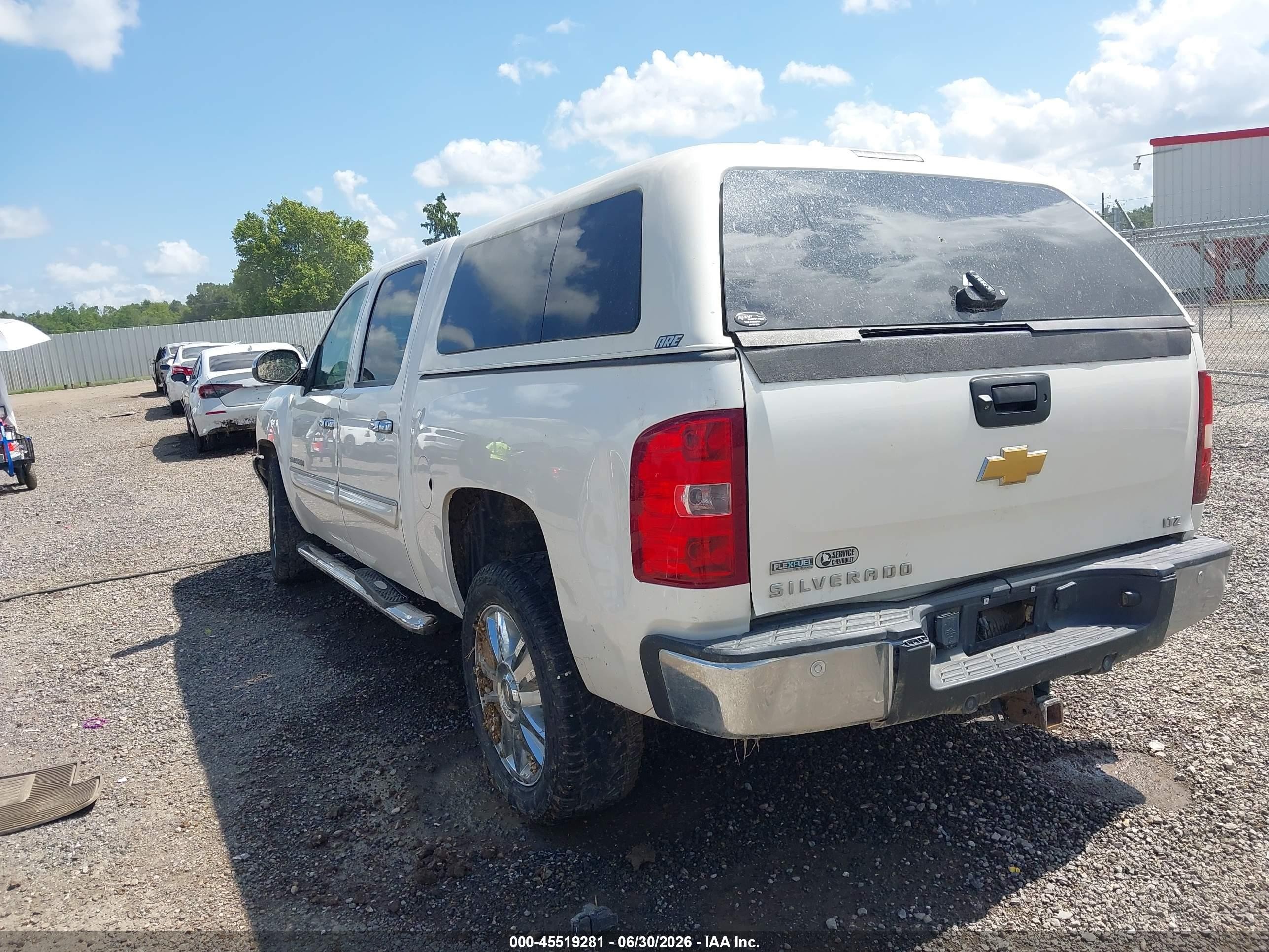 2012 Chevrolet Silverado 1500 Ltz White vin: 3GCPCTE0XCG177512