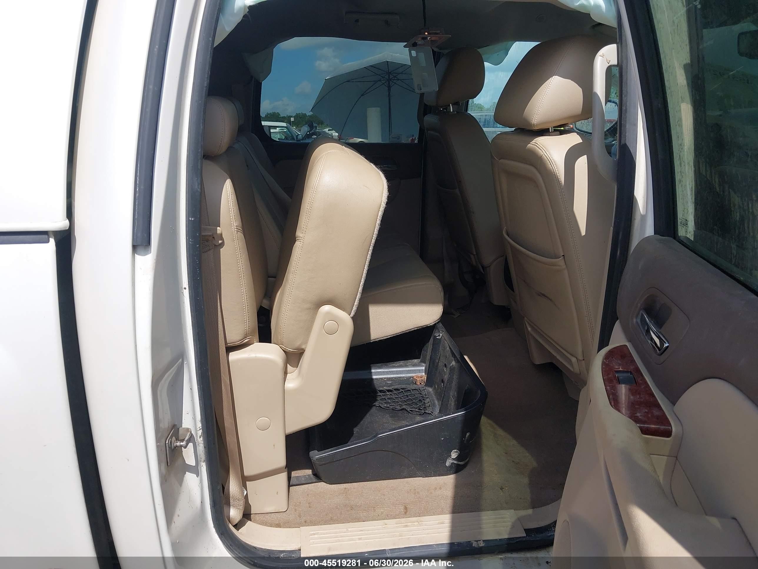 2012 Chevrolet Silverado 1500 Ltz White vin: 3GCPCTE0XCG177512