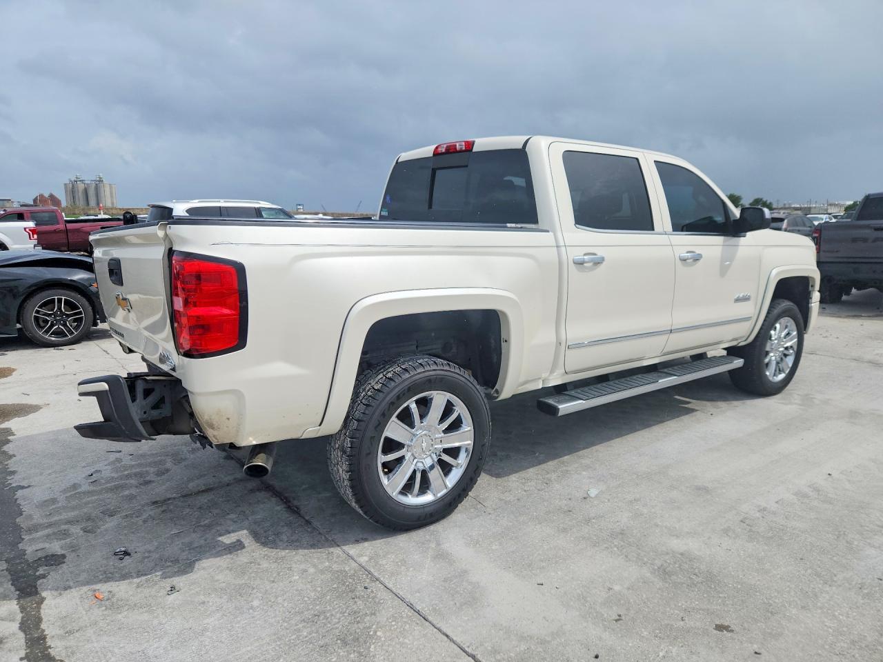 2015 Chevrolet Silverado C1500 High Country White vin: 3GCPCTEC7FG123793