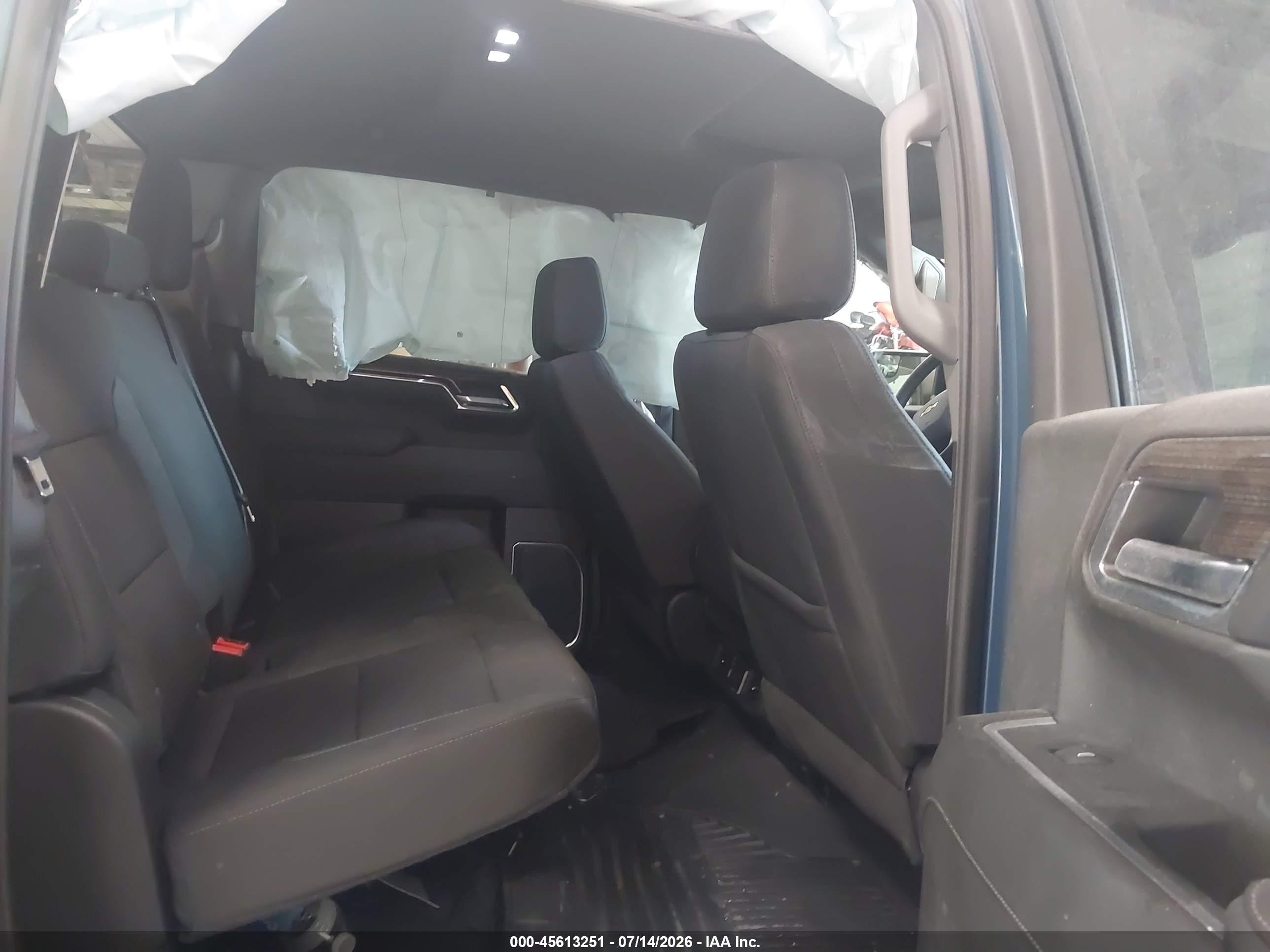 2024 Chevrolet Silverado 1500 4wd  Short Bed Lt With 2fl Blue vin: 3GCPDKEK3RG298237
