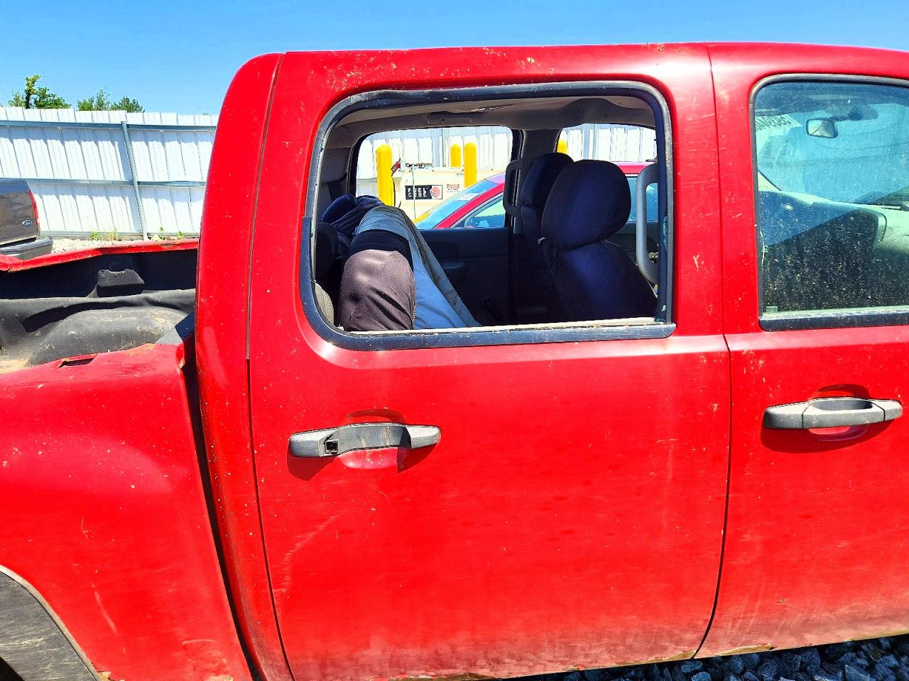 2011 Chevrolet Silverado K1500 Red vin: 3GCPKPE35BG220284