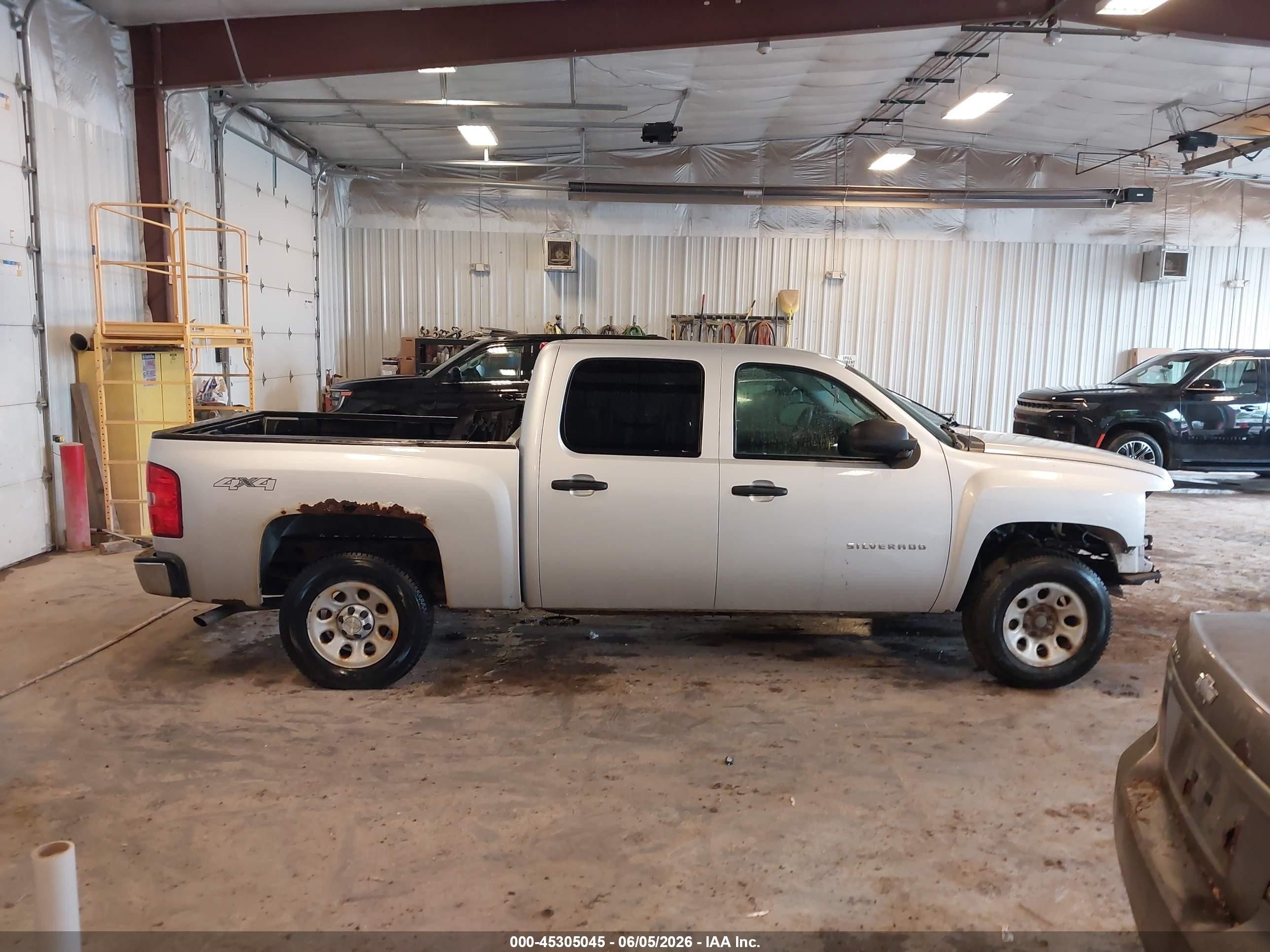 2012 Chevrolet Silverado 1500 Work Truck Silver vin: 3GCPKPE7XCG175539
