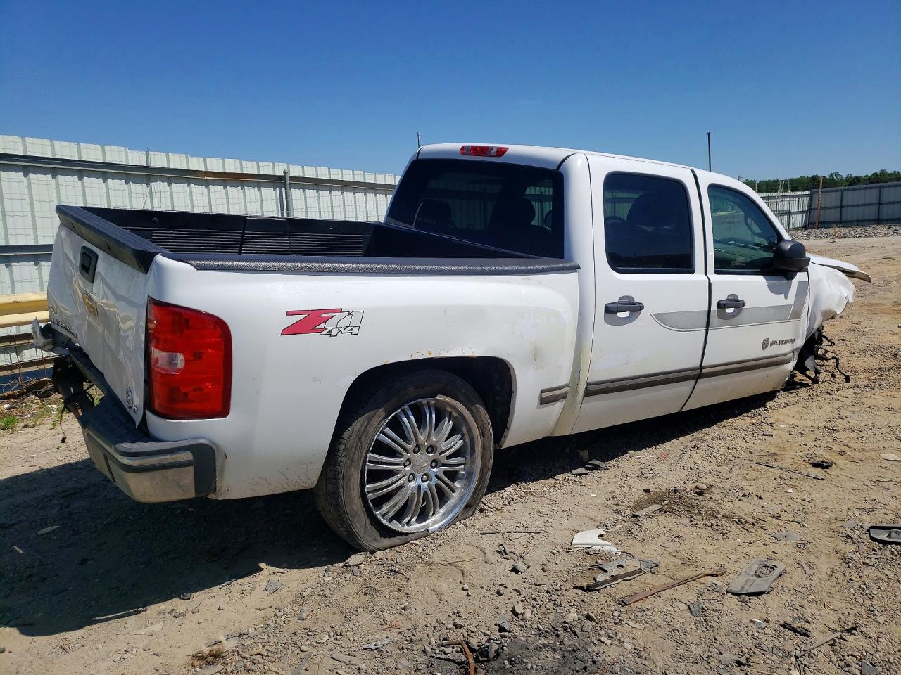 2013 Chevrolet Silverado K1500 White vin: 3GCPKPEA8DG329467