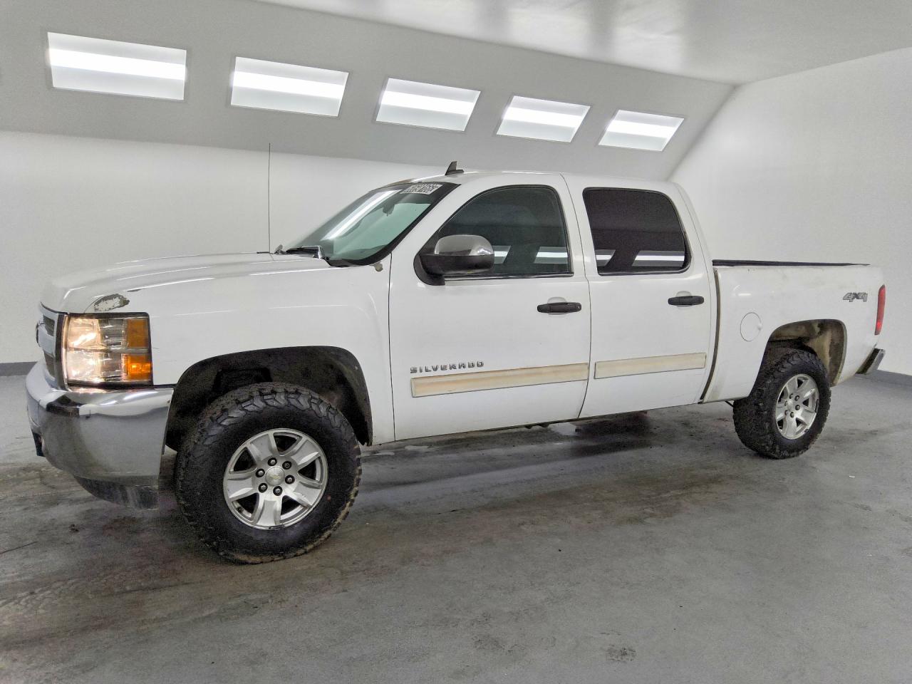 2012 Chevrolet Silverado K1500 Ls White vin: 3GCPKREA0CG150706