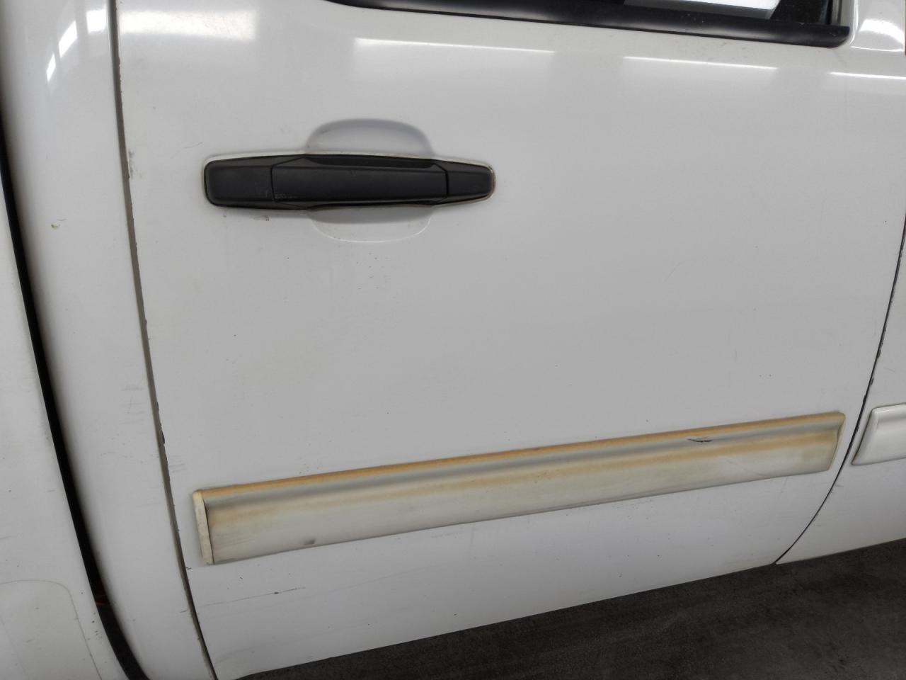2012 Chevrolet Silverado K1500 Ls White vin: 3GCPKREA0CG150706 Damage: Right Rear Door, Heavy Scratch, 9 To 10 Inches