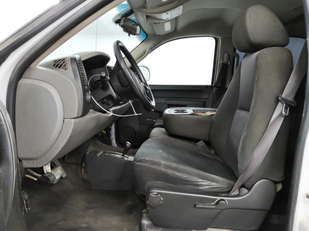 2012 Chevrolet Silverado K1500 Ls White vin: 3GCPKREA0CG150706 Damage: Dome Light, Inoperable, Repair Required