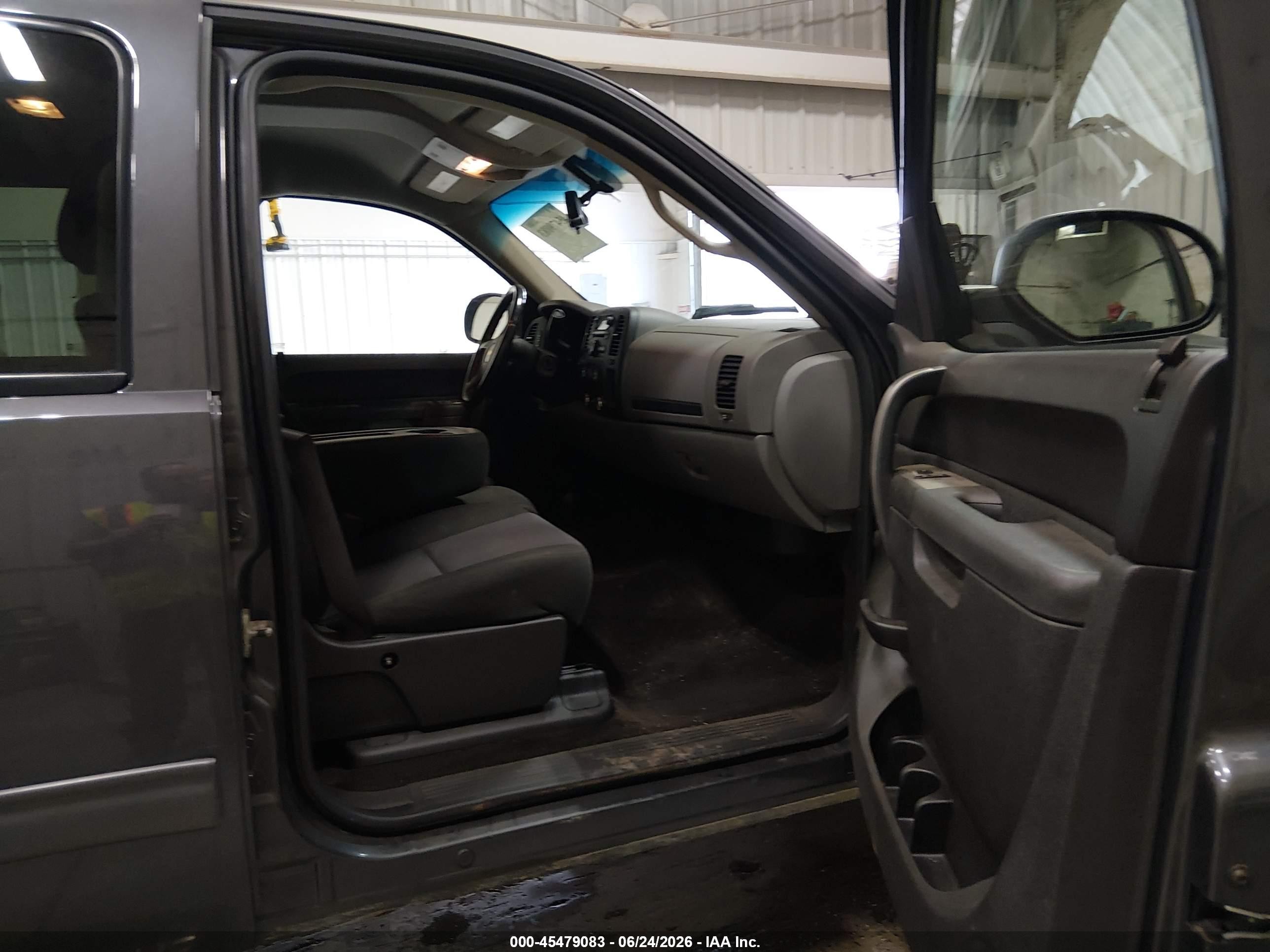 2011 Chevrolet Silverado 1500 Ls Blue vin: 3GCPKREA1BG165066