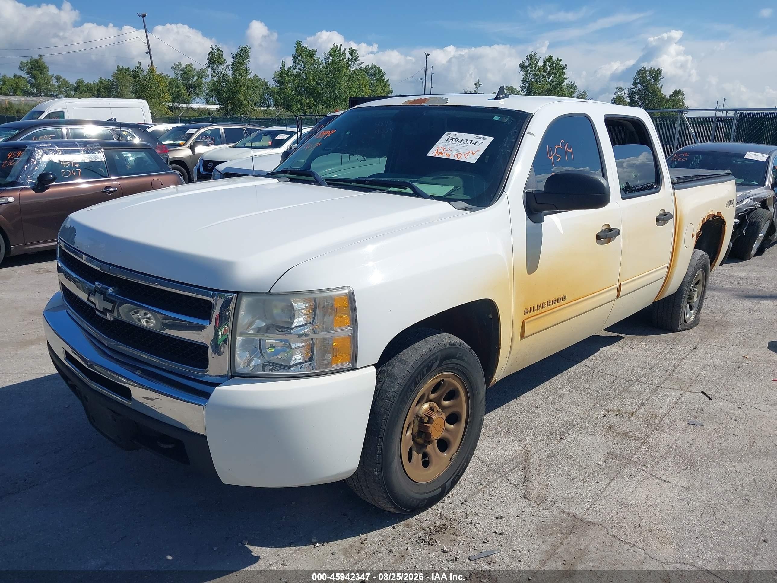 2011 Chevrolet Silverado 1500 Ls White vin: 3GCPKREA2BG342756