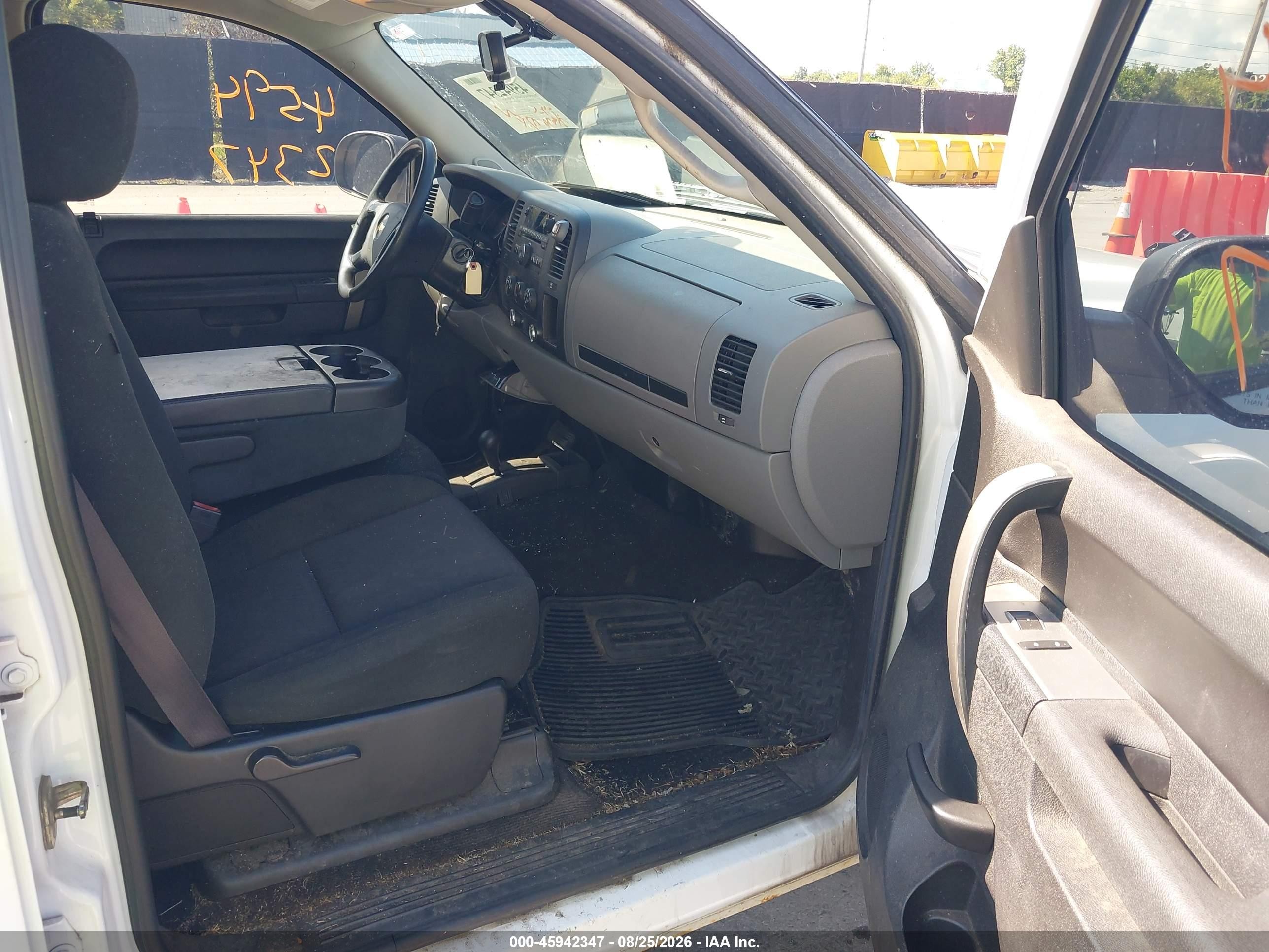 2011 Chevrolet Silverado 1500 Ls White vin: 3GCPKREA2BG342756