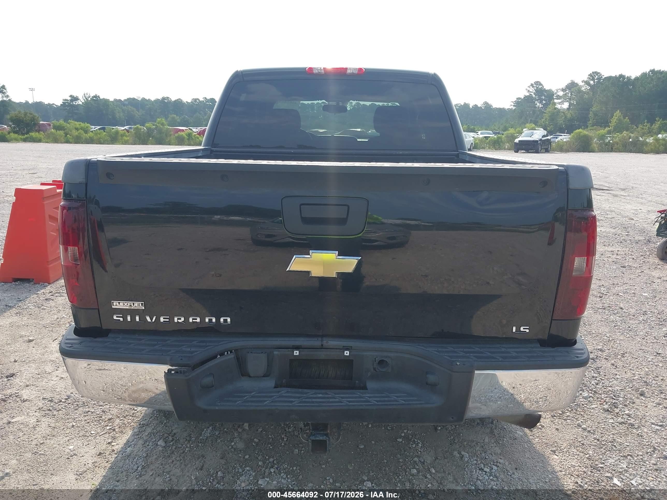 2011 Chevrolet Silverado 1500 Ls Black vin: 3GCPKREA2BG382061