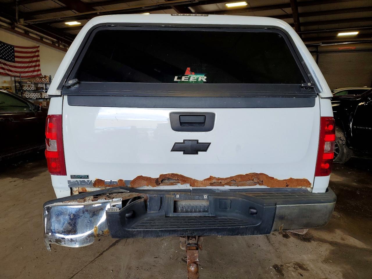 2011 Chevrolet Silverado K1500 Ls White vin: 3GCPKREA3BG366550