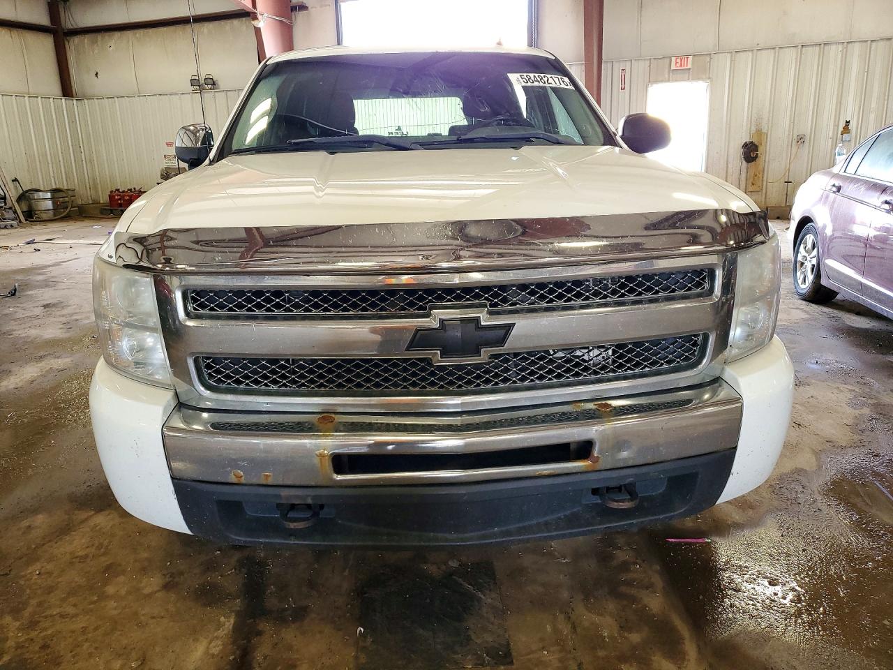 2011 Chevrolet Silverado K1500 Ls White vin: 3GCPKREA3BG366550