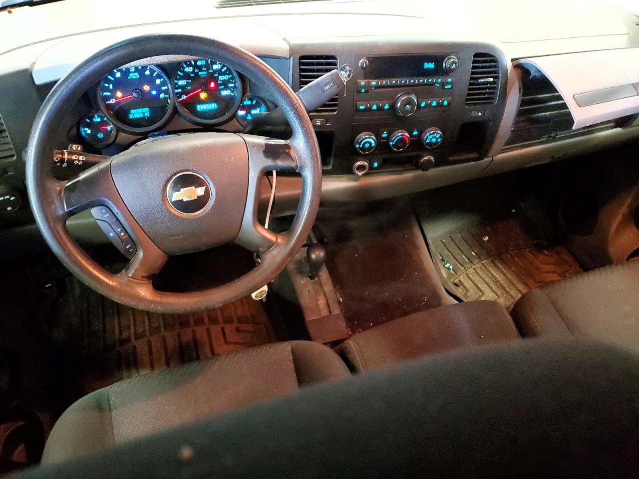 2011 Chevrolet Silverado K1500 Ls White vin: 3GCPKREA3BG366550