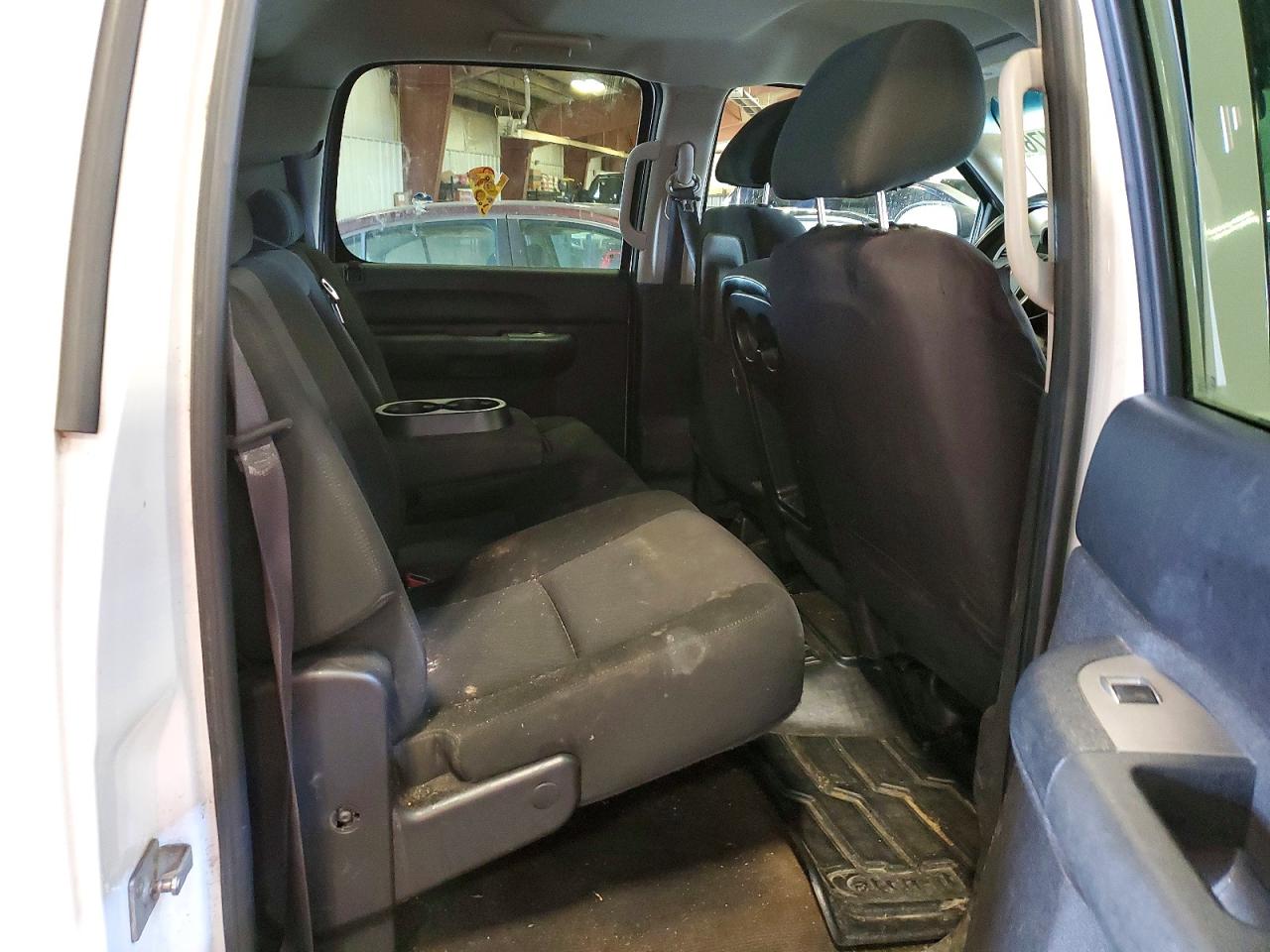 2011 Chevrolet Silverado K1500 Ls White vin: 3GCPKREA3BG366550