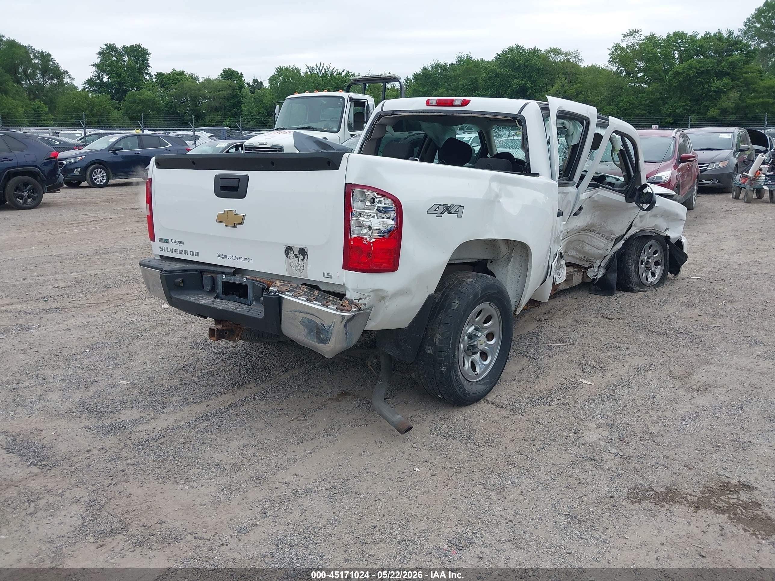 2011 Chevrolet Silverado 1500 Ls White vin: 3GCPKREA4BG208086