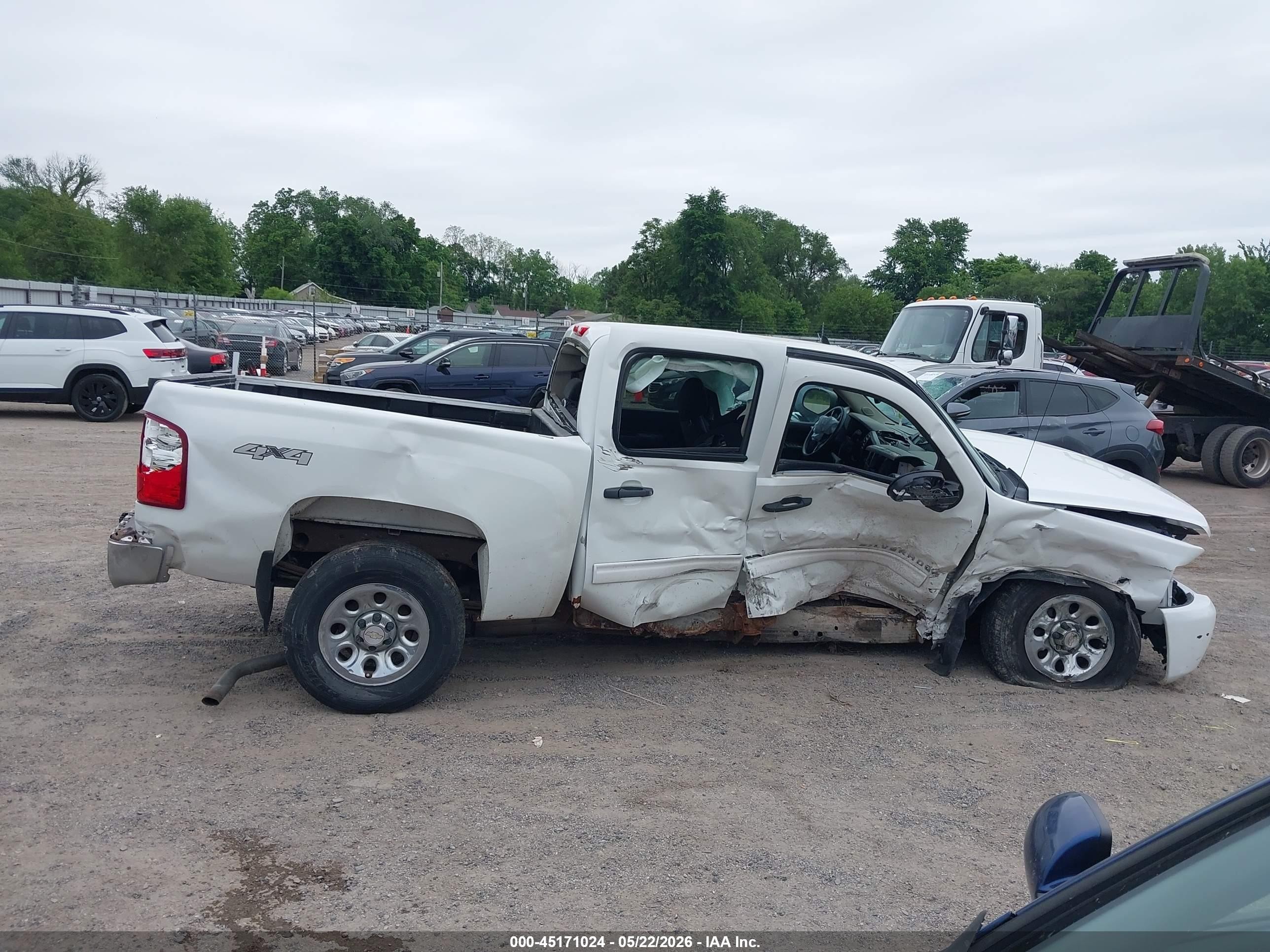 2011 Chevrolet Silverado 1500 Ls White vin: 3GCPKREA4BG208086