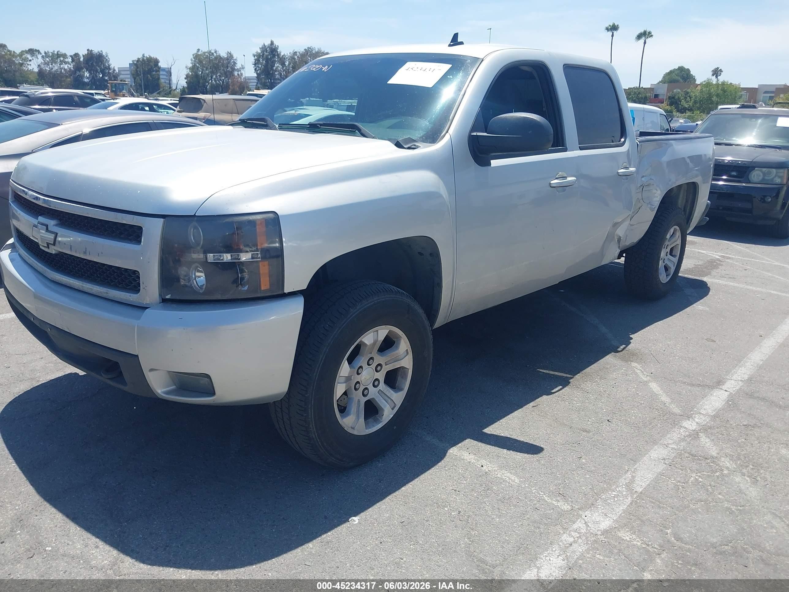 2011 Chevrolet Silverado 1500 Ls Silver vin: 3GCPKREA4BG231187