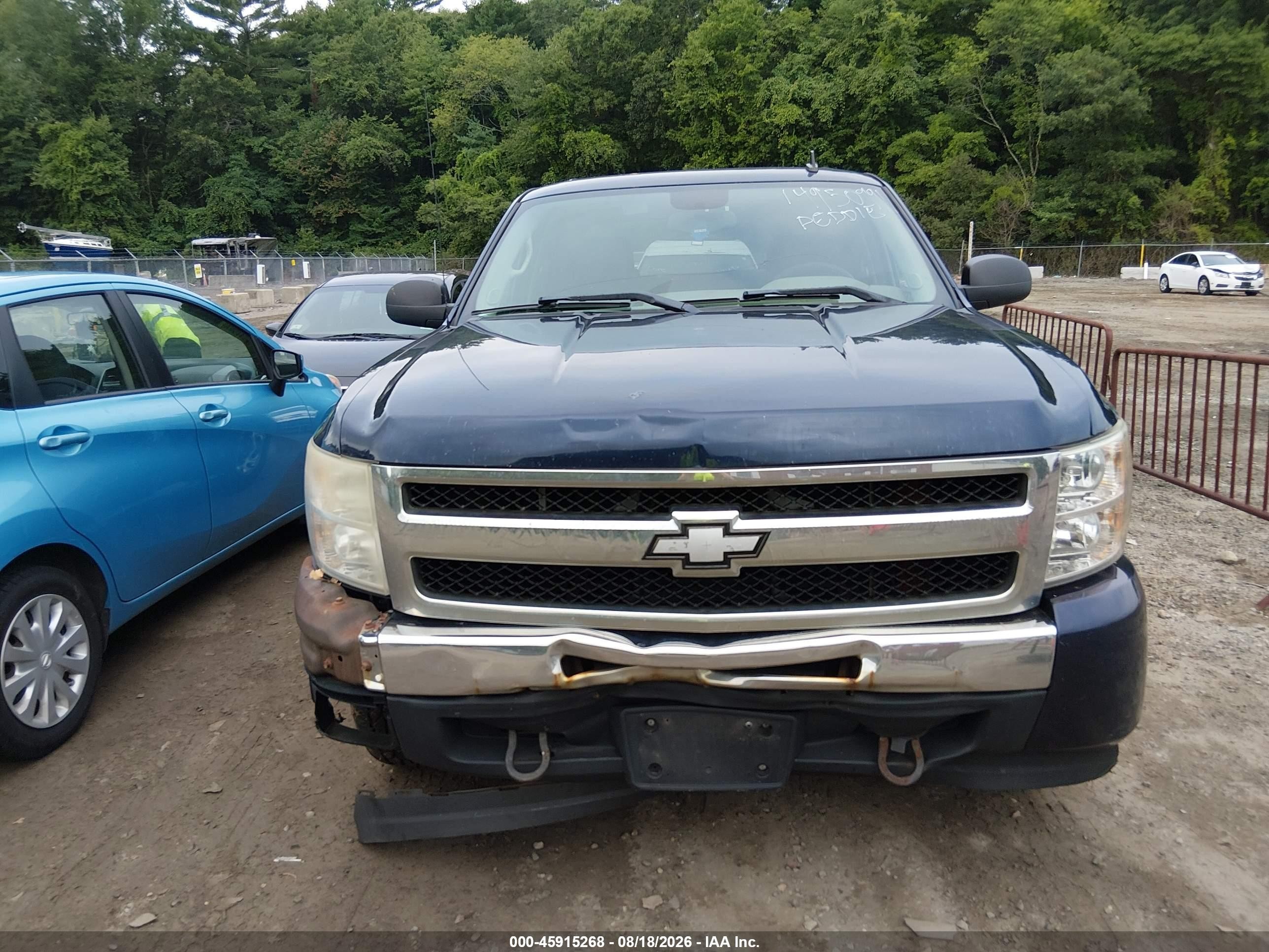 2011 Chevrolet Silverado 1500 Ls Blue vin: 3GCPKREA5BG196515