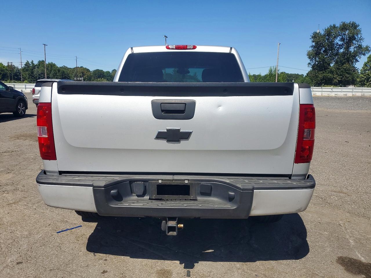 2011 Chevrolet Silverado K1500 Ls Silver vin: 3GCPKREA5BG201213