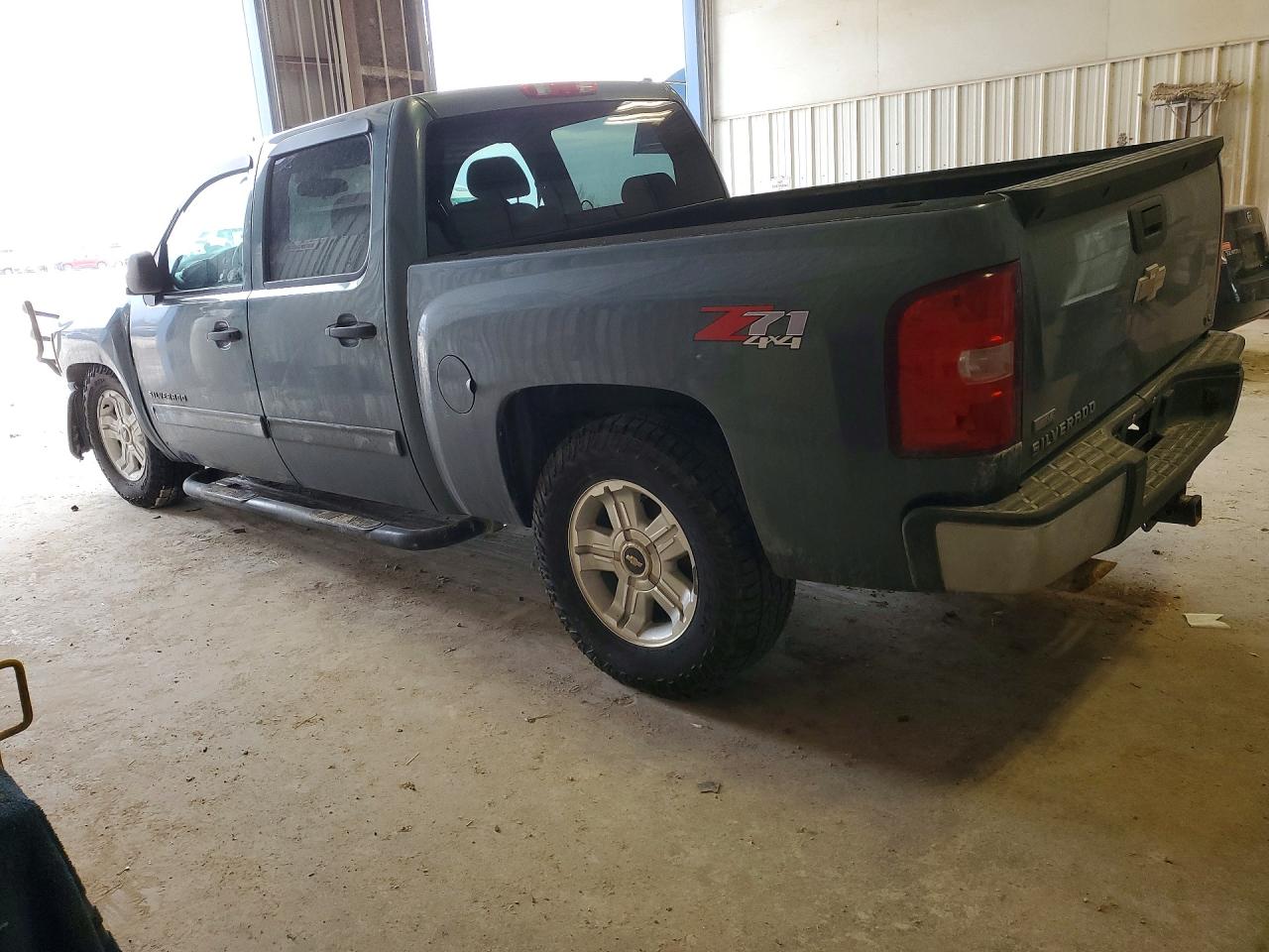 2011 Chevrolet Silverado K1500 Ls Blue vin: 3GCPKREAXBG281818