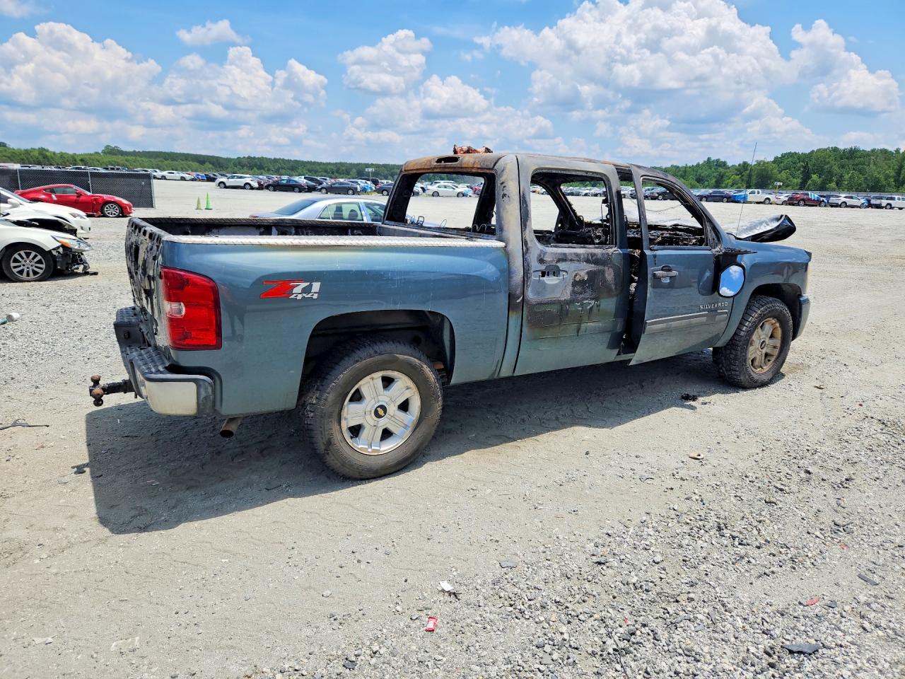 2011 Chevrolet Silverado K1500 Lt Teal vin: 3GCPKSE30BG191652