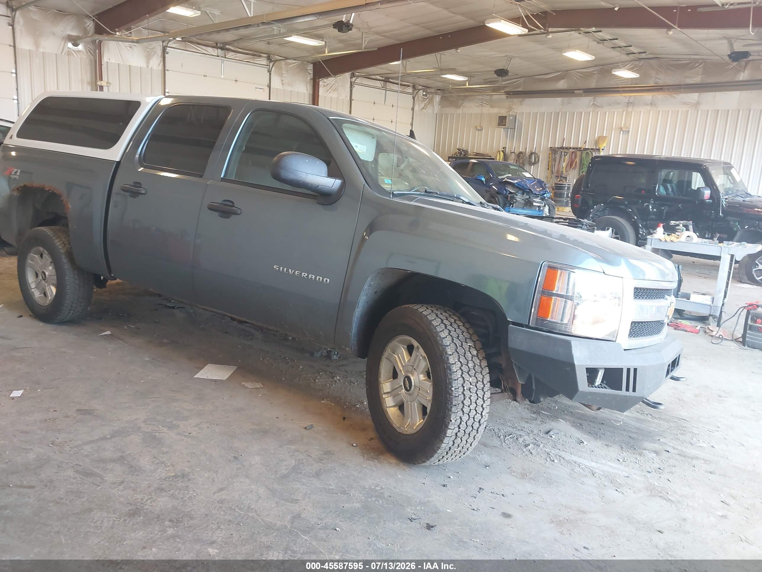 2011 Chevrolet Silverado 1500 Lt Blue vin: 3GCPKSE30BG306802