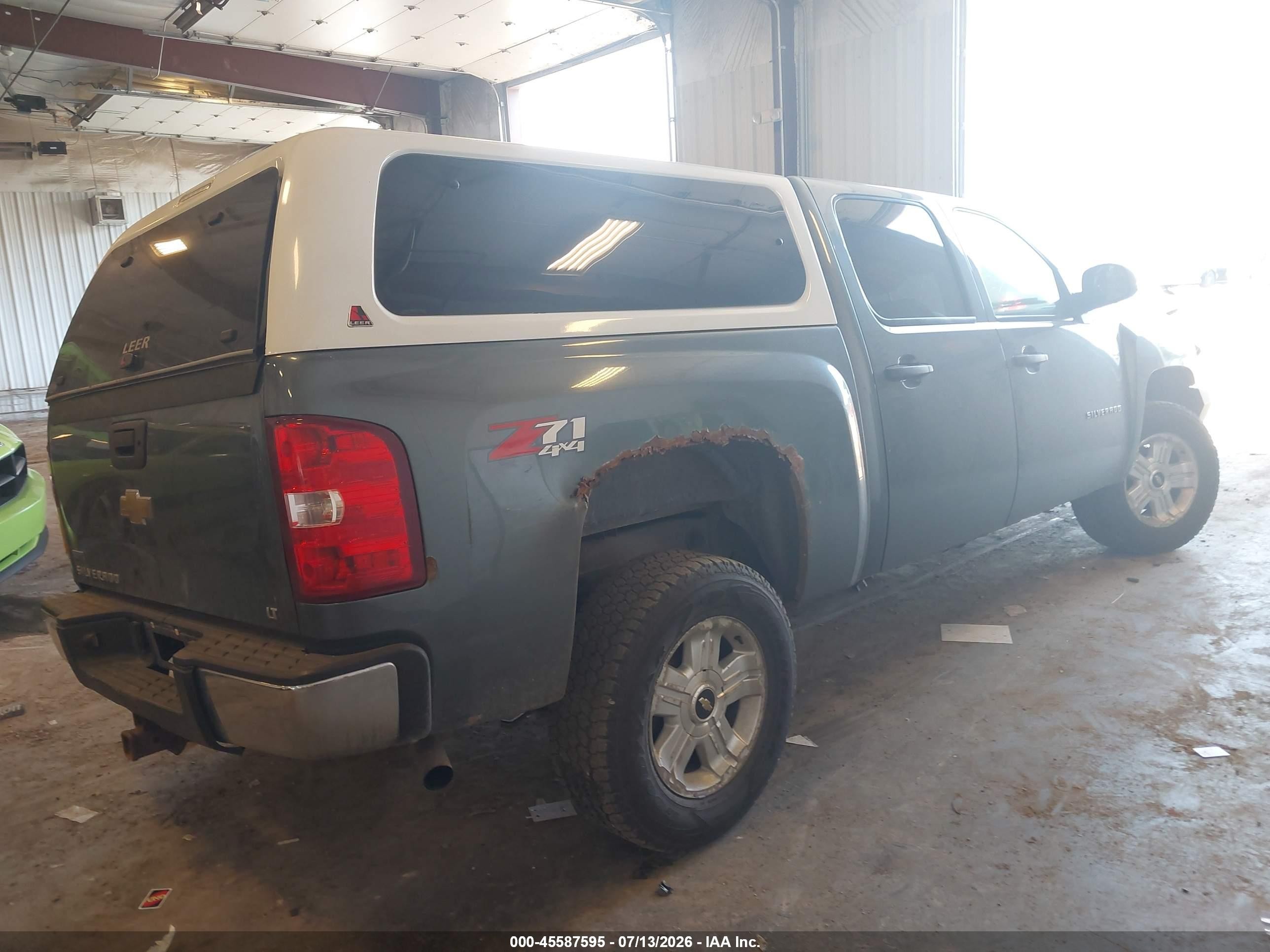 2011 Chevrolet Silverado 1500 Lt Blue vin: 3GCPKSE30BG306802