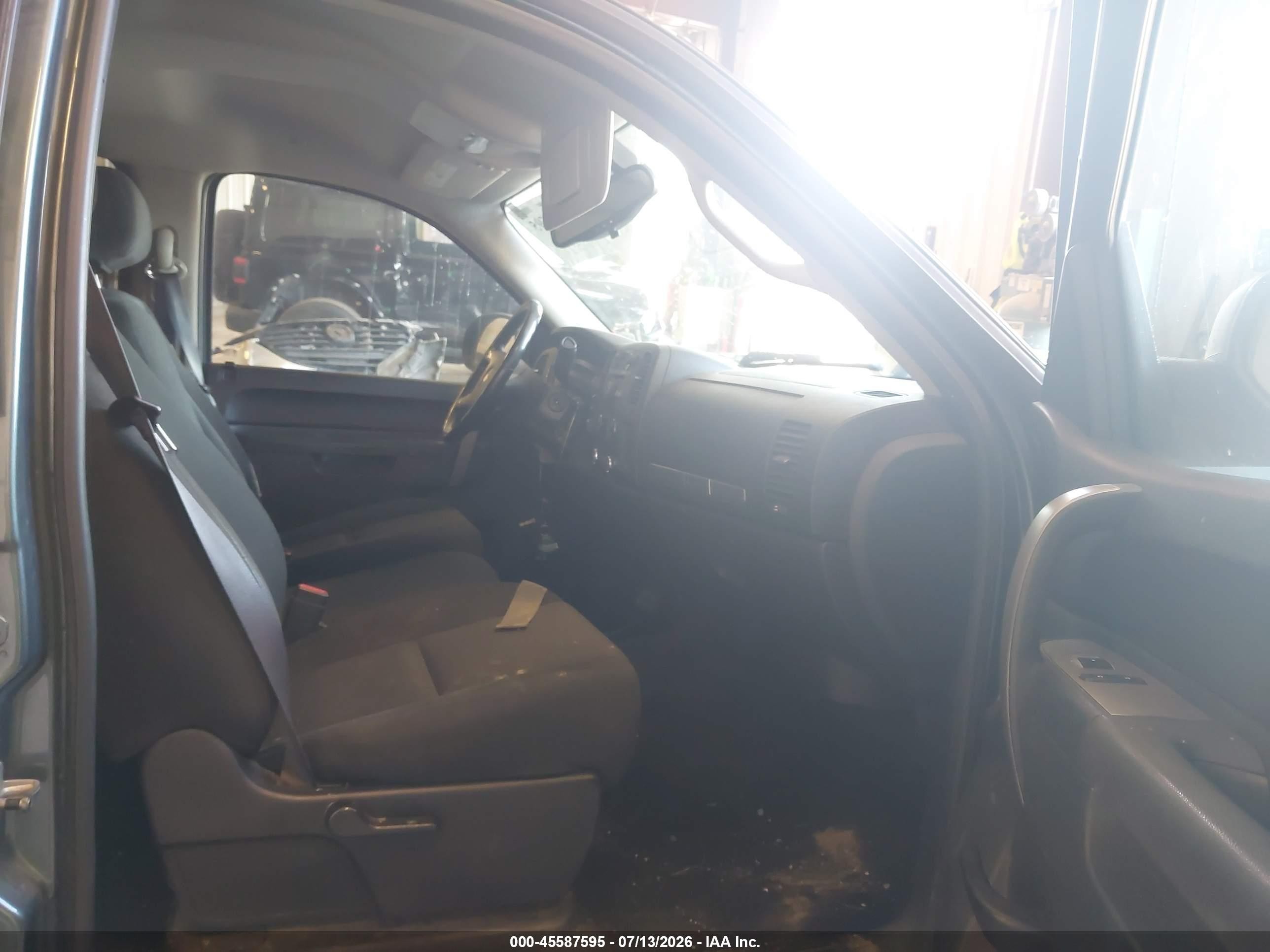 2011 Chevrolet Silverado 1500 Lt Blue vin: 3GCPKSE30BG306802