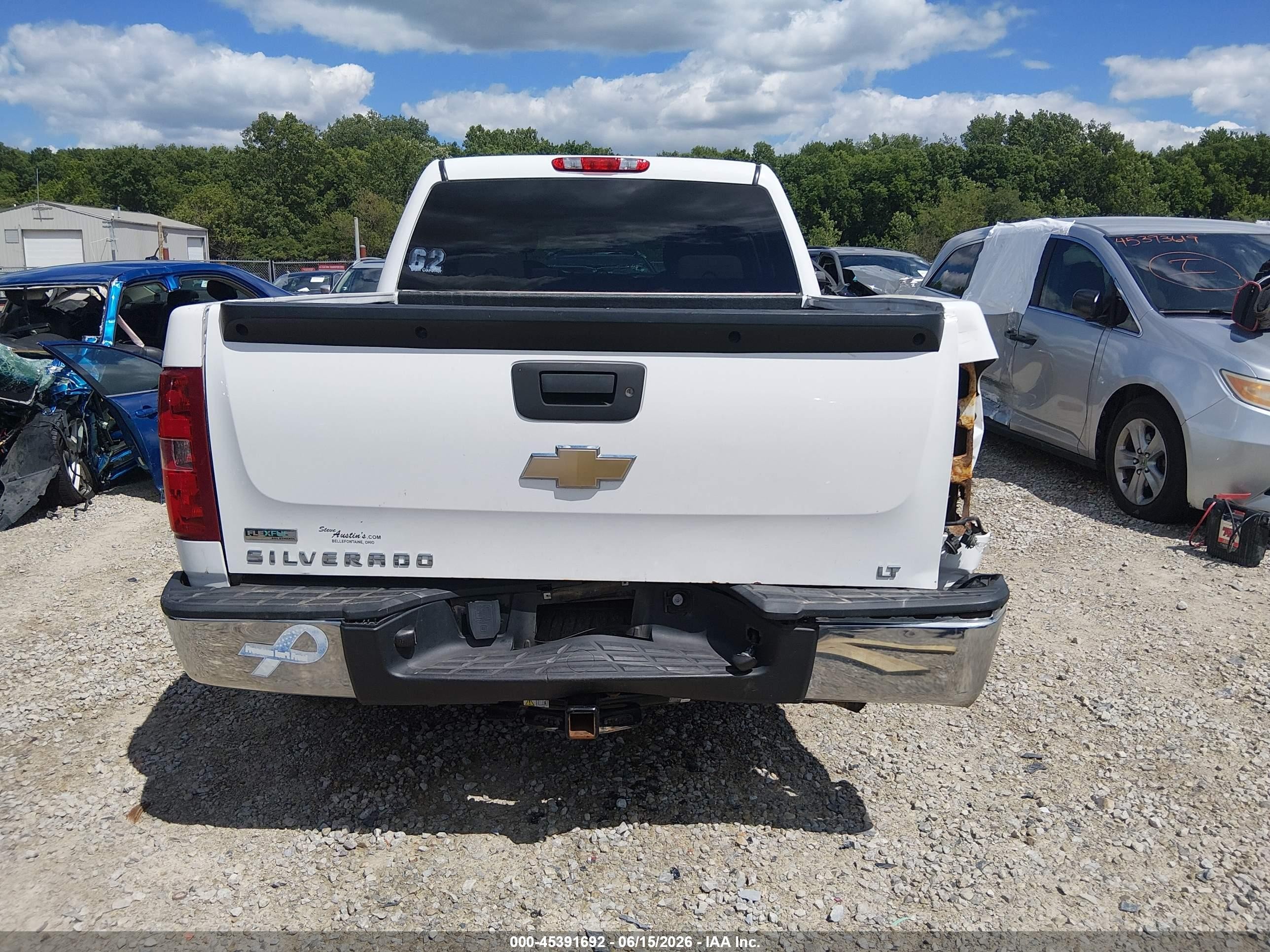 2011 Chevrolet Silverado 1500 Lt White vin: 3GCPKSE31BG321664