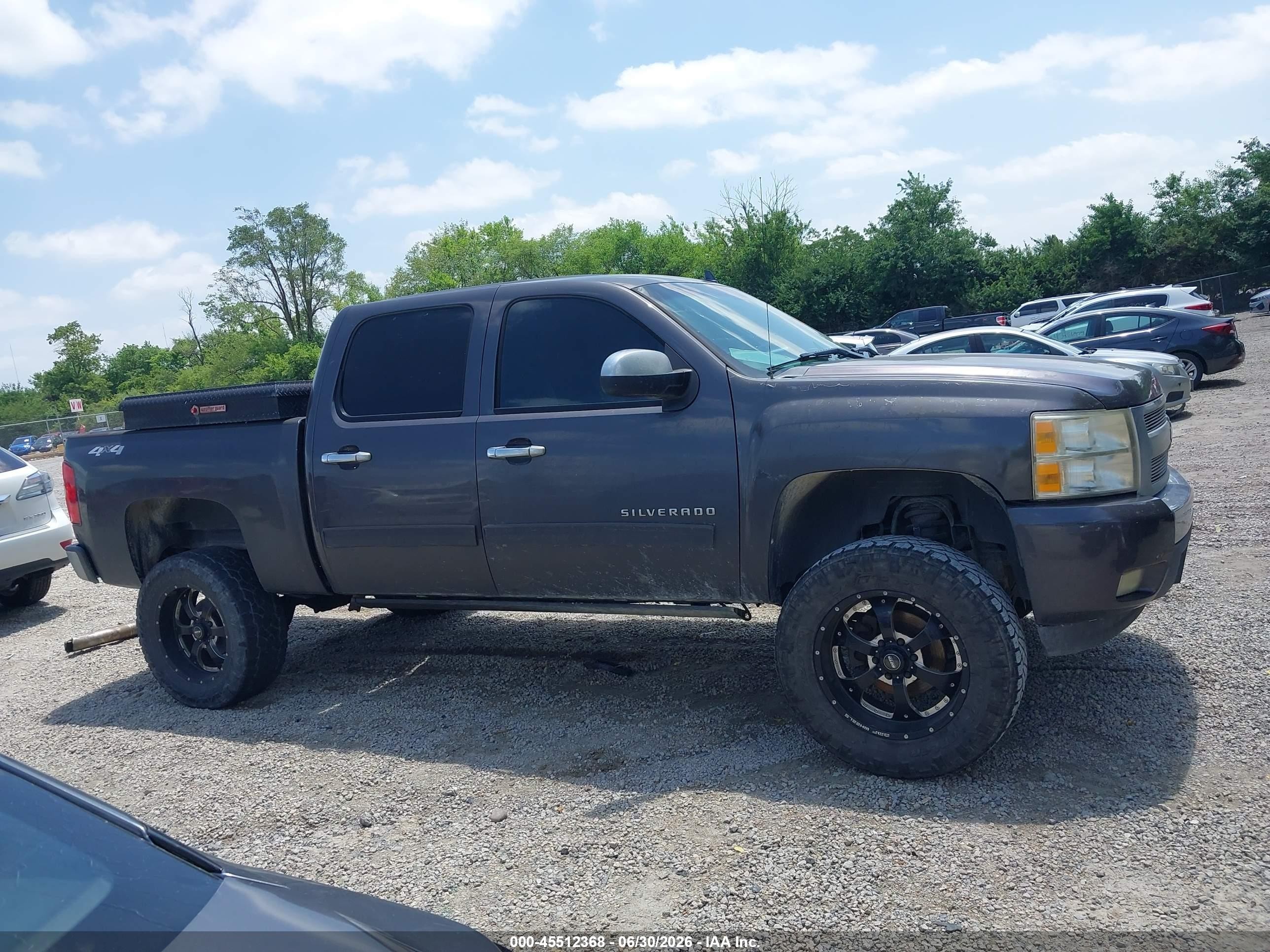 2011 Chevrolet Silverado 1500 Lt Gray vin: 3GCPKSE32BG177462