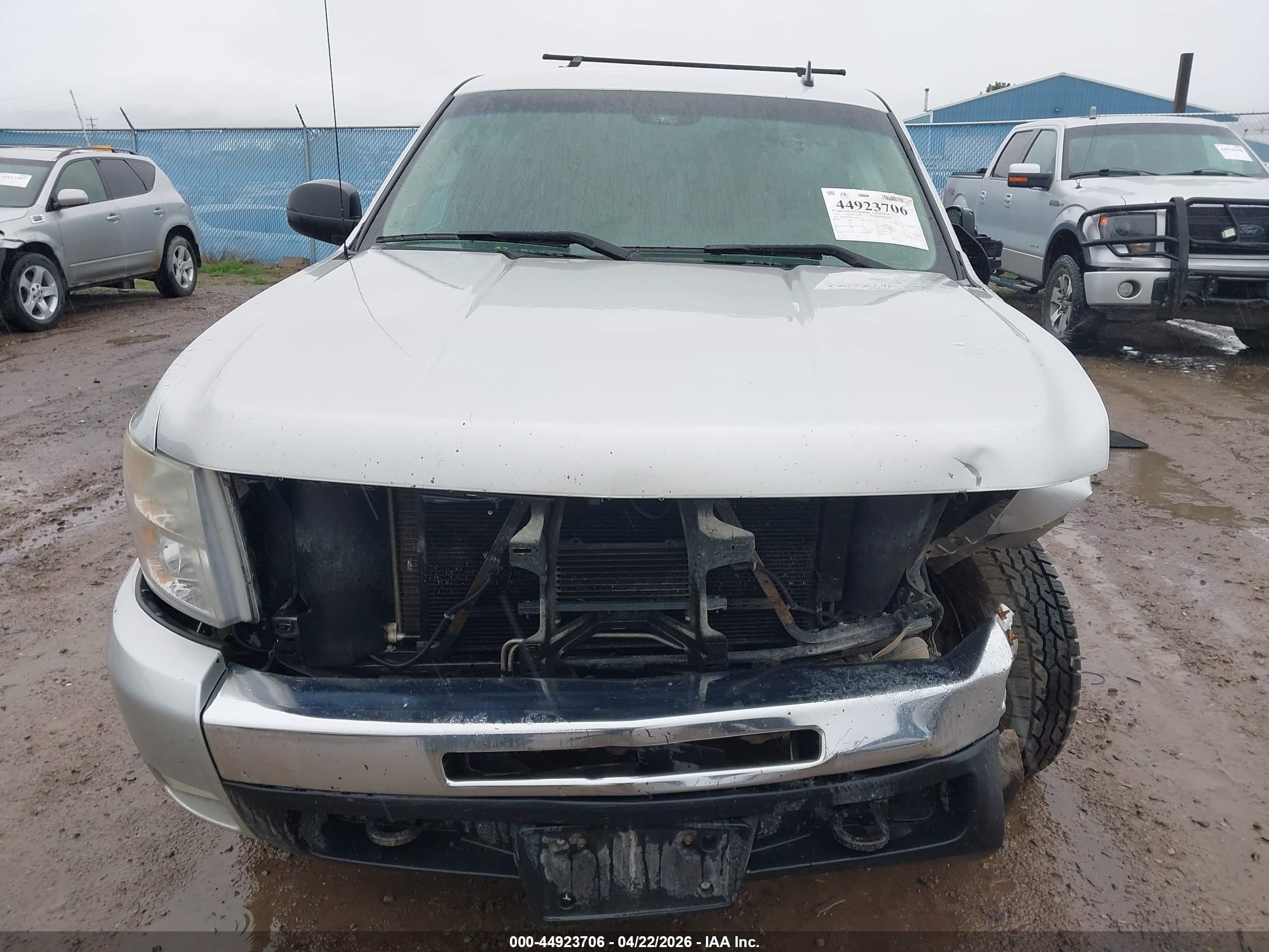 2011 Chevrolet Silverado 1500 Lt Silver vin: 3GCPKSE32BG204191