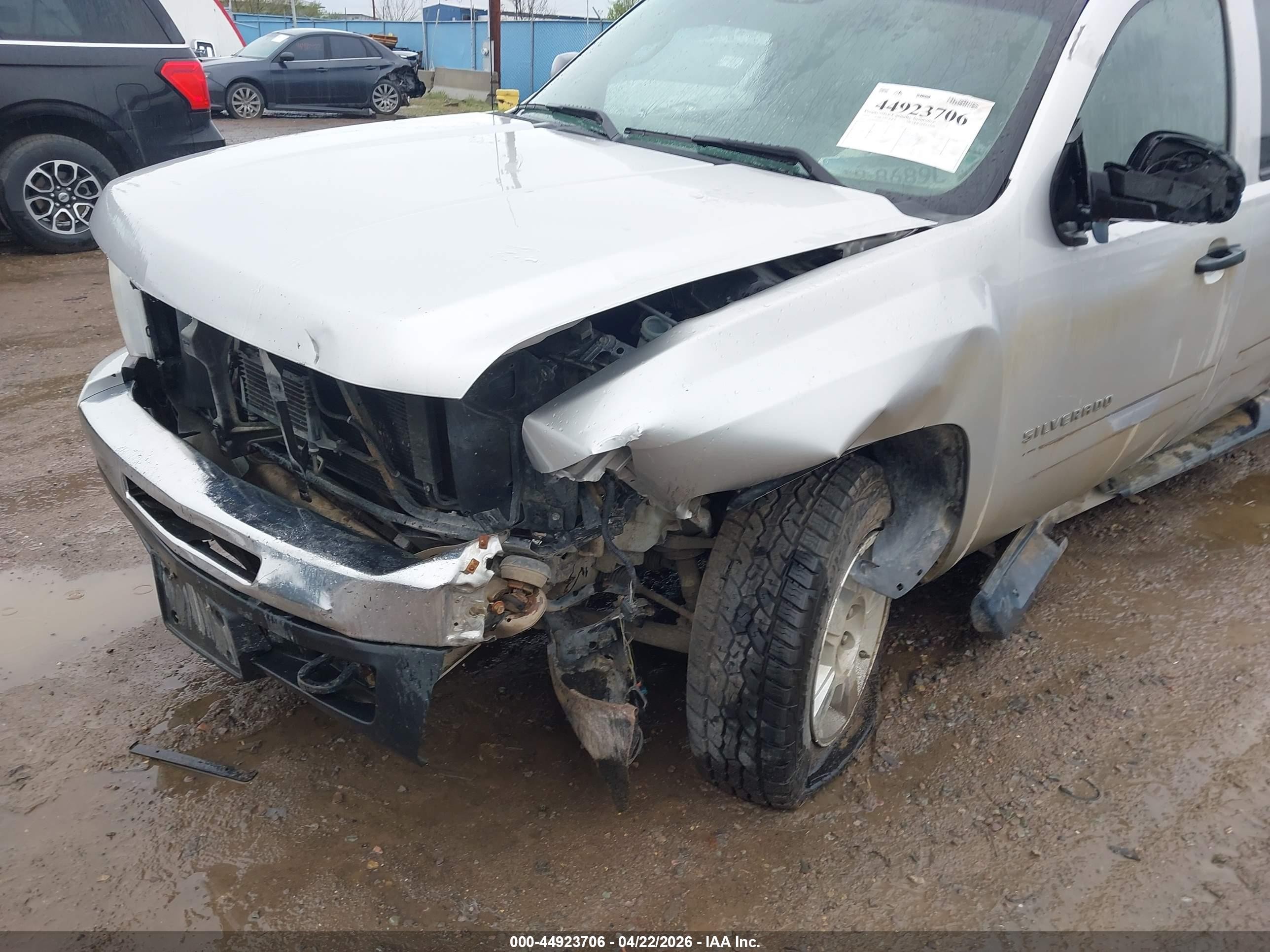 2011 Chevrolet Silverado 1500 Lt Silver vin: 3GCPKSE32BG204191