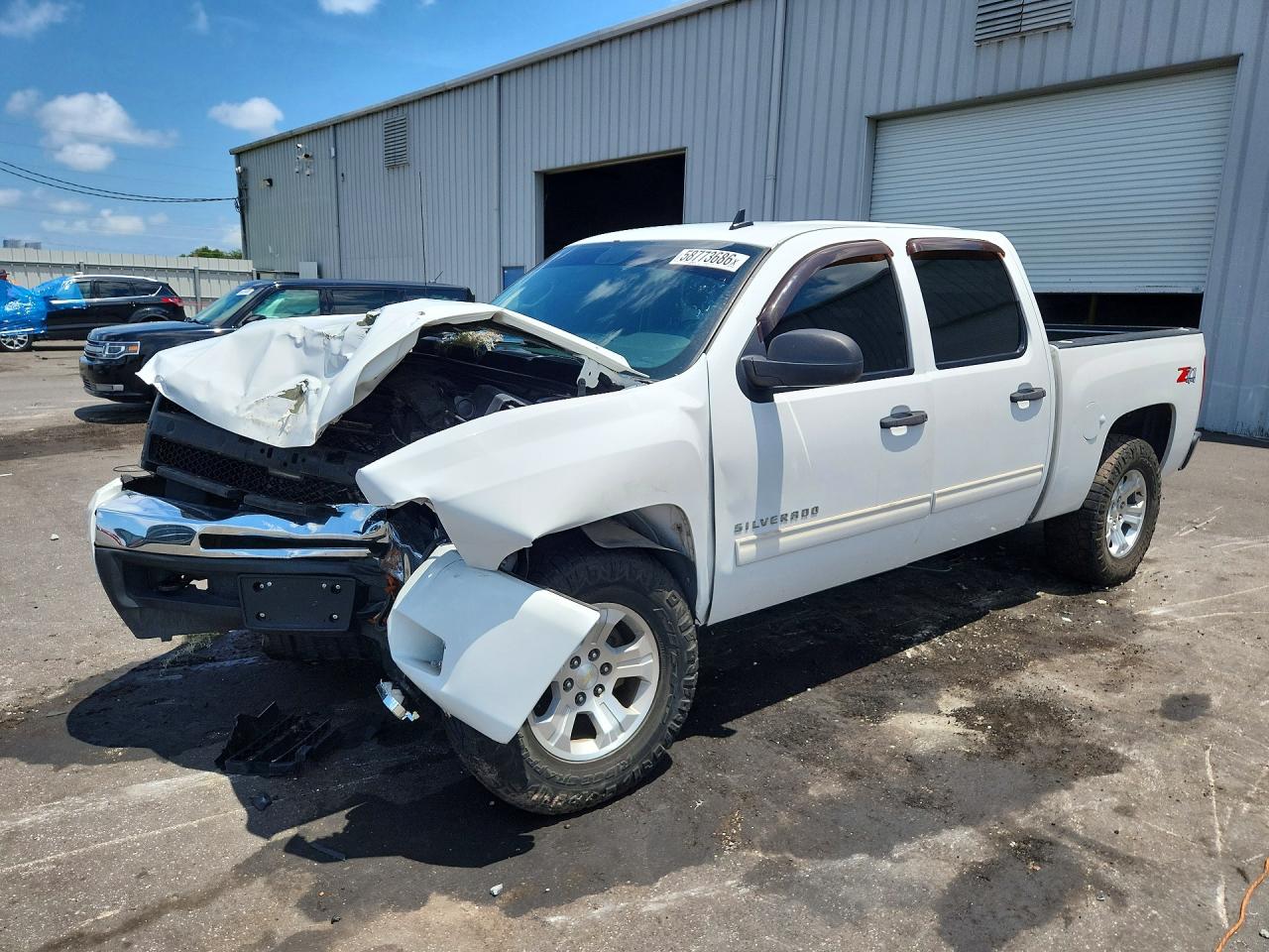 2011 Chevrolet Silverado K1500 Lt White vin: 3GCPKSE32BG205812