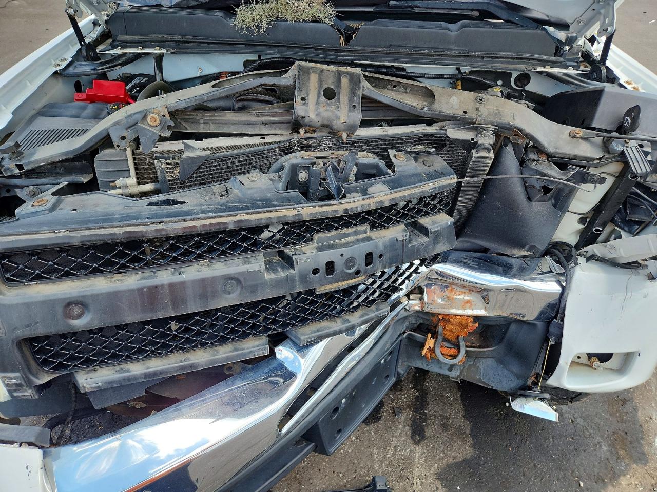 2011 Chevrolet Silverado K1500 Lt Белый vin: 3GCPKSE32BG205812