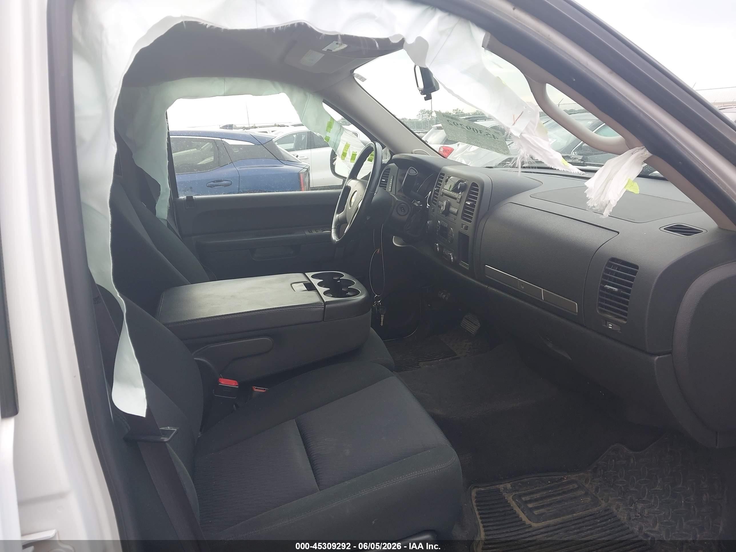 2011 Chevrolet Silverado 1500 Lt White vin: 3GCPKSE32BG208998
