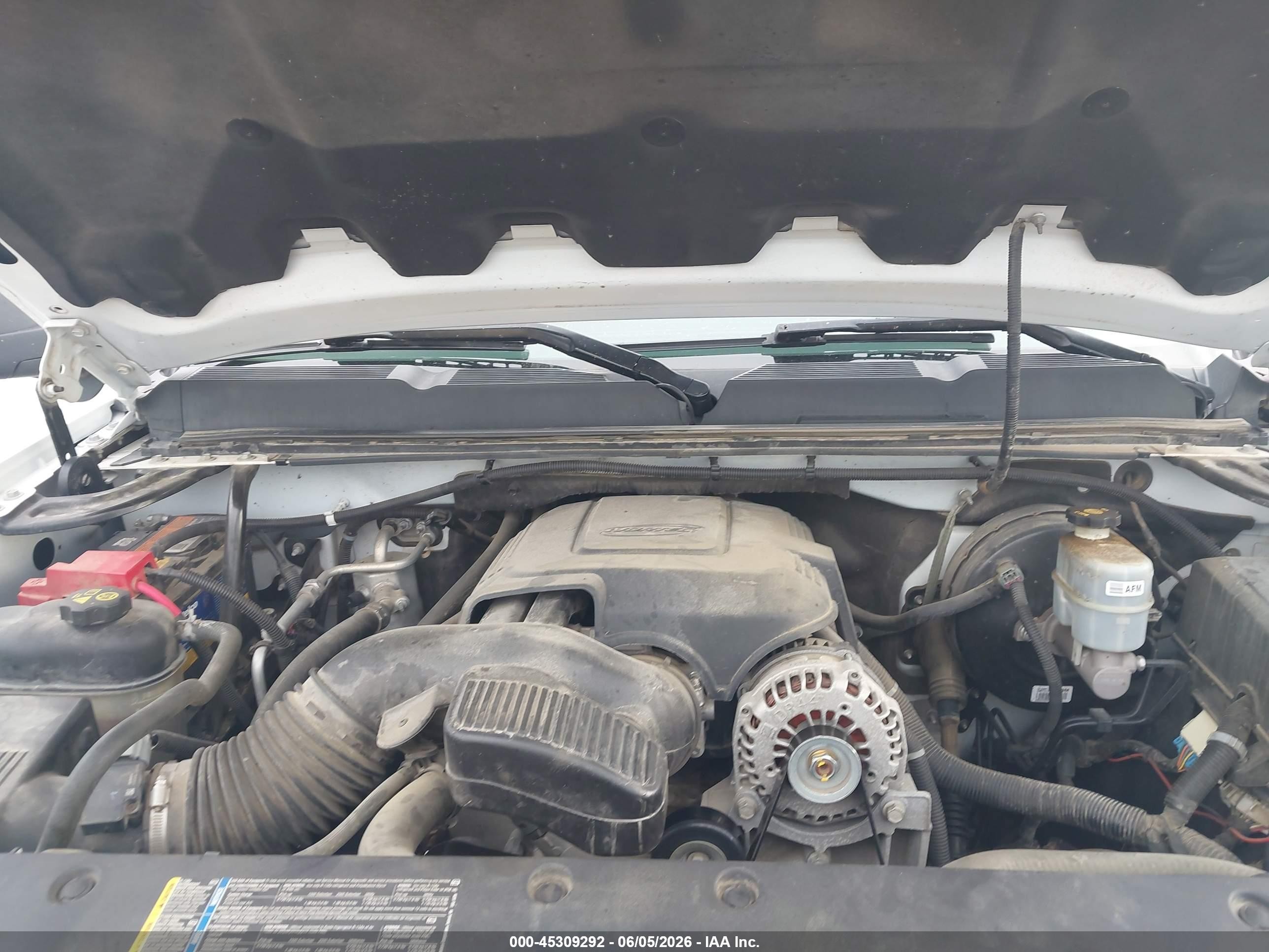 2011 Chevrolet Silverado 1500 Lt White vin: 3GCPKSE32BG208998