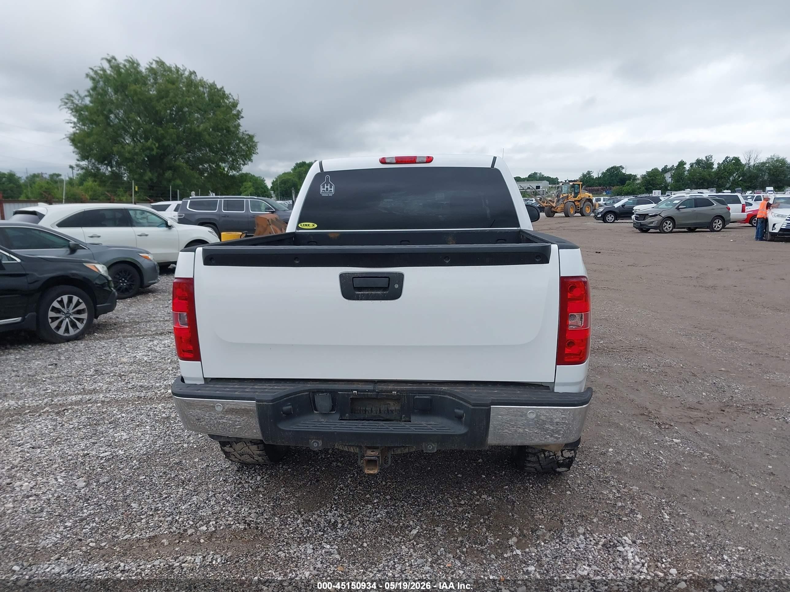 2011 Chevrolet Silverado 1500 Lt White vin: 3GCPKSE32BG224702