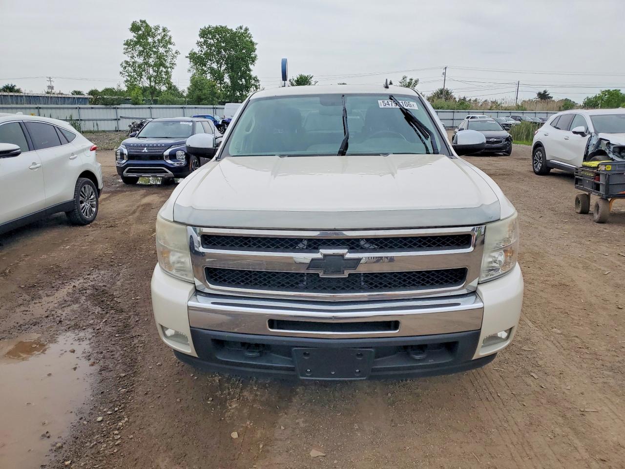 2011 Chevrolet Silverado K1500 Lt White vin: 3GCPKSE32BG321172
