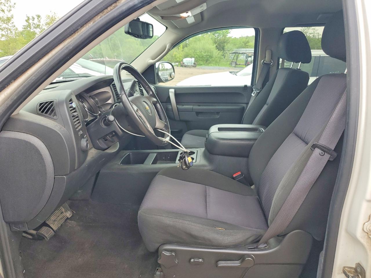 2011 Chevrolet Silverado K1500 Lt White vin: 3GCPKSE32BG321172