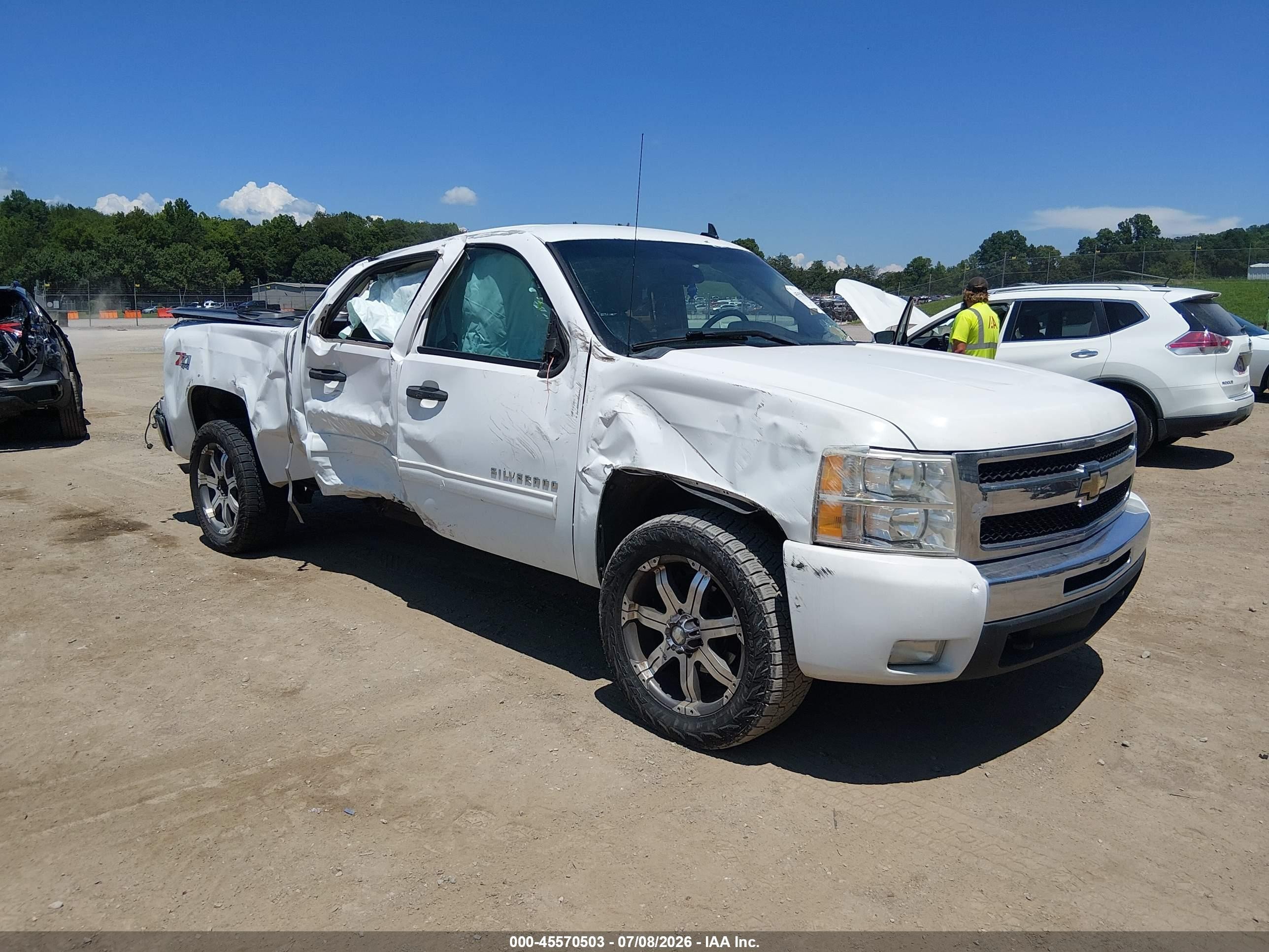 2011 Chevrolet Silverado 1500 Lt White vin: 3GCPKSE32BG368556