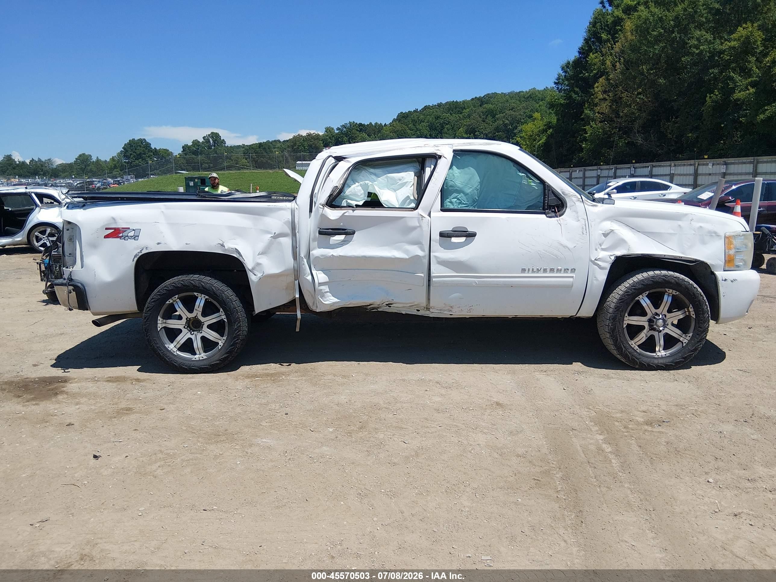 2011 Chevrolet Silverado 1500 Lt White vin: 3GCPKSE32BG368556